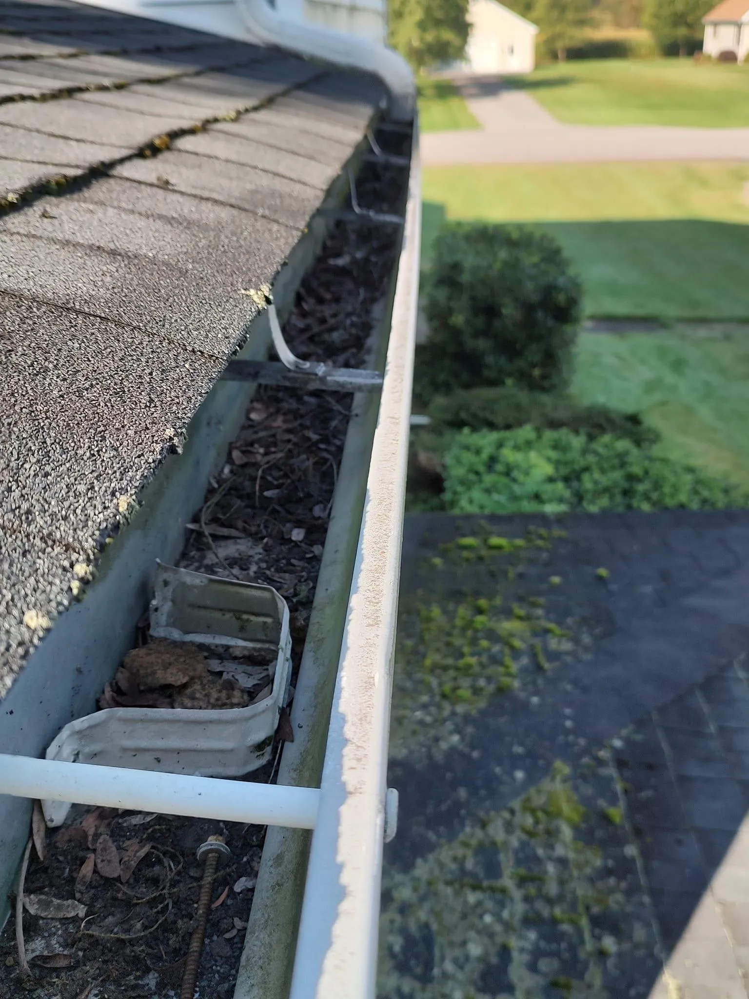 Concrete Cleaning for MMN Cleaning PressureWashing & Gutter Cleaning LLC in Medina, New York