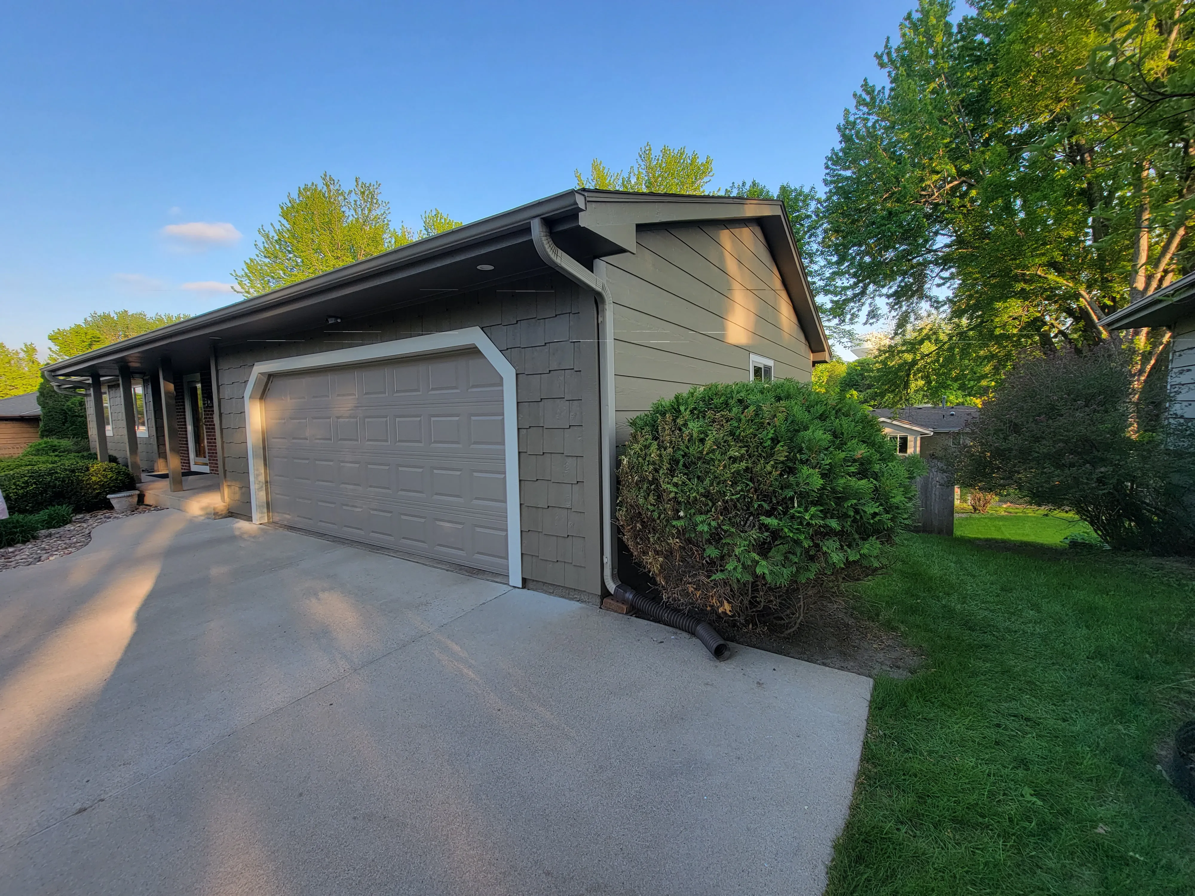 Kitchen and Cabinet Refinishing for Brush Brothers Painting in Sioux Falls, SD