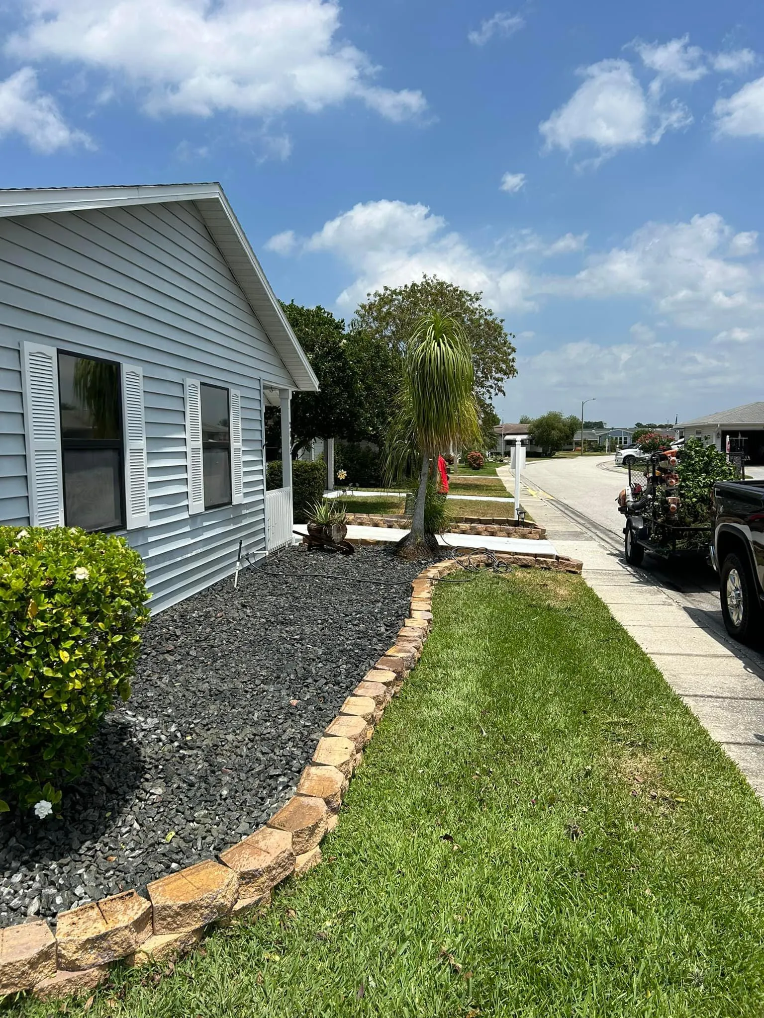 Fall and Spring Clean Up for Estrada All Pro Lawn Service in Auburndale, Florida