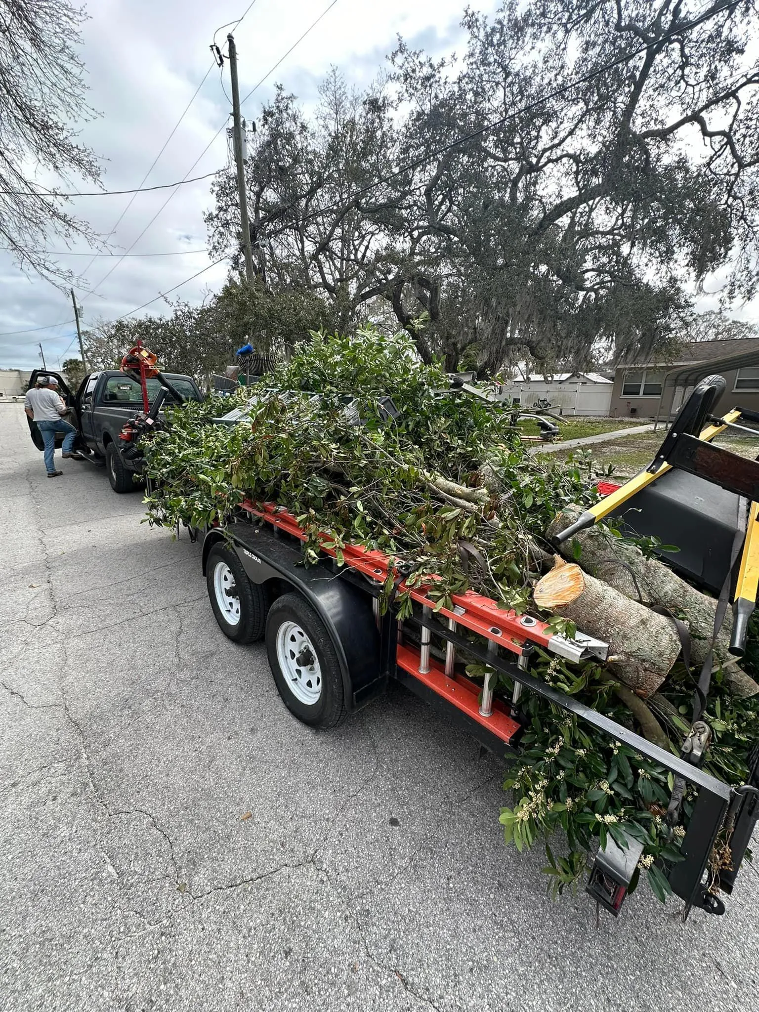 Fall and Spring Clean Up for Kramer & Son’s Property Maintenance in Hudson, FL