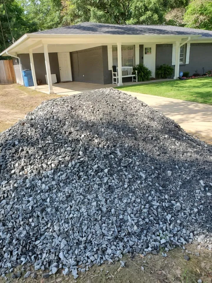 Base Rock for Patriot Sand & Gravel in Mount Vernon, Texas