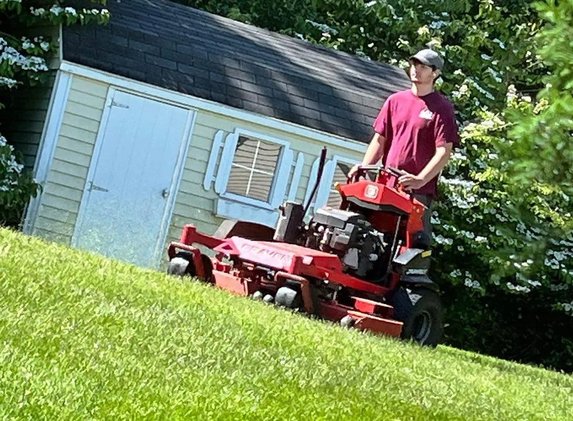 Residential Snow Plowing for B&L Management LLC in East Windsor, CT