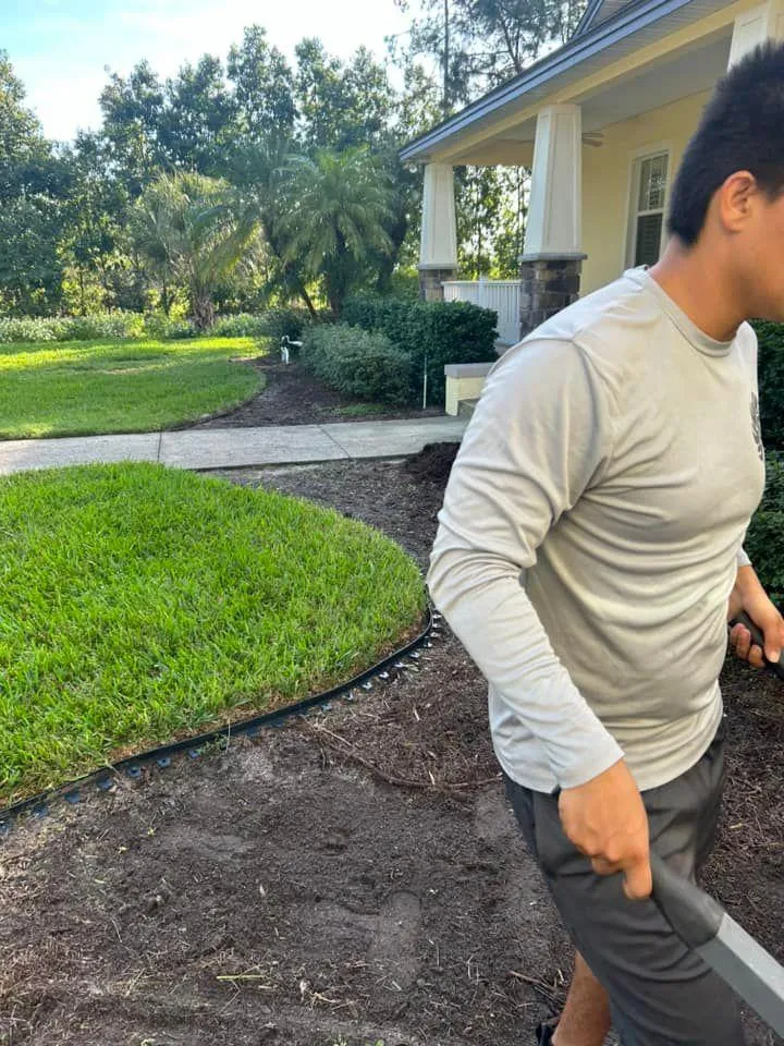 Fall and Spring Clean Up for Estrada All Pro Lawn Service in Auburndale, Florida