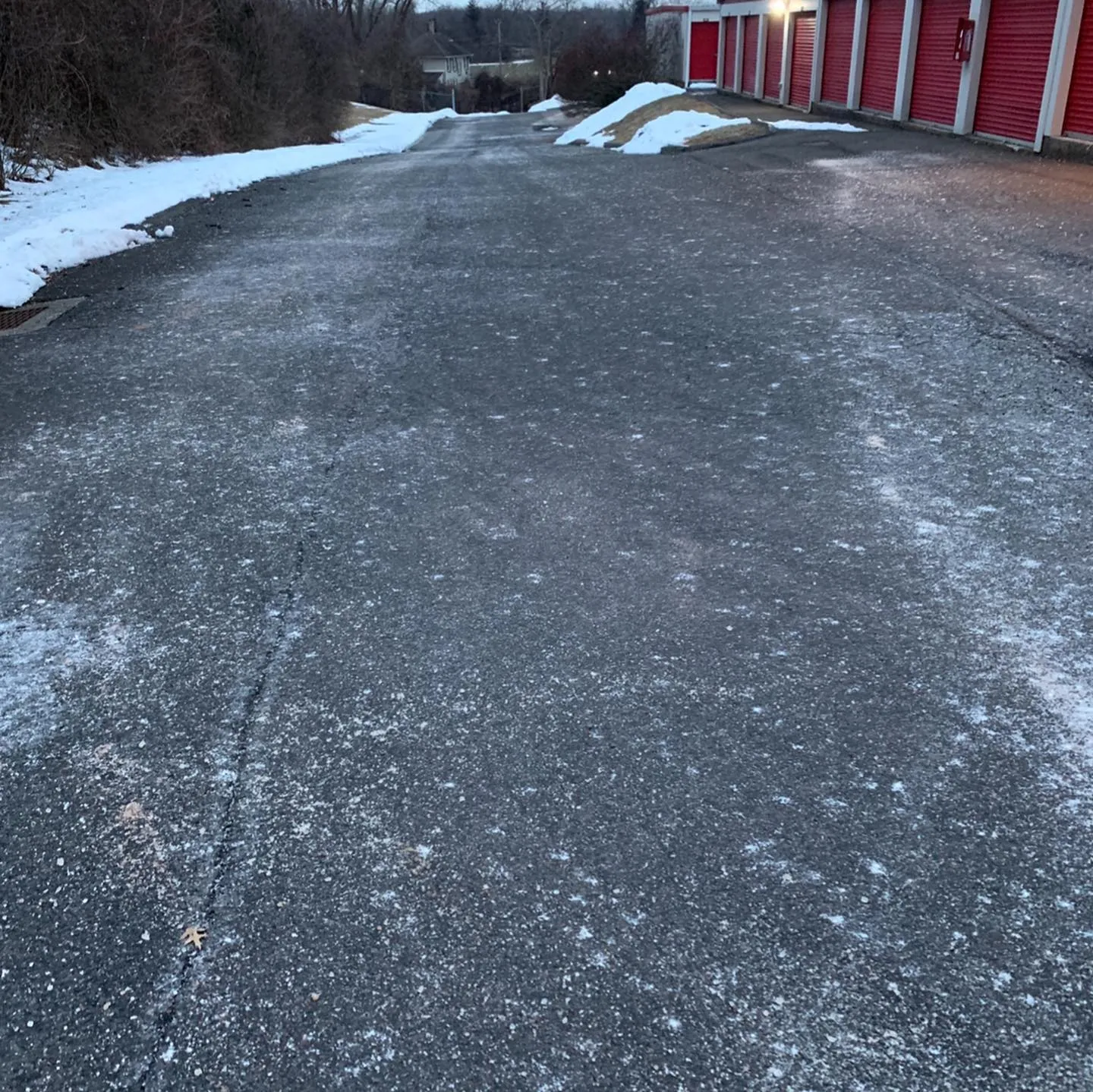 Residential Snow Plowing for B&L Management LLC in East Windsor, CT