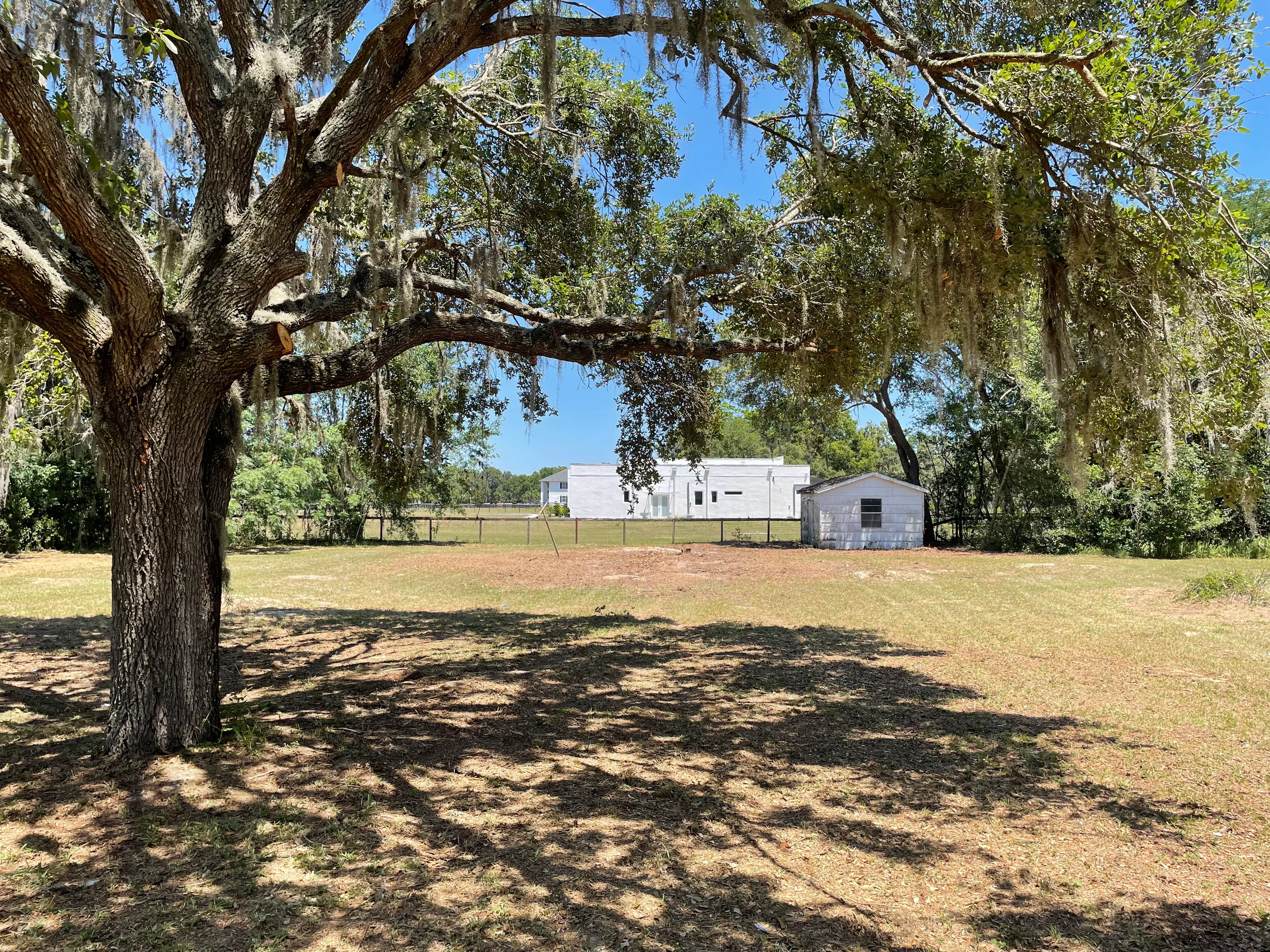 Fall and Spring Clean Up for Kramer & Son’s Property Maintenance in Hudson, FL