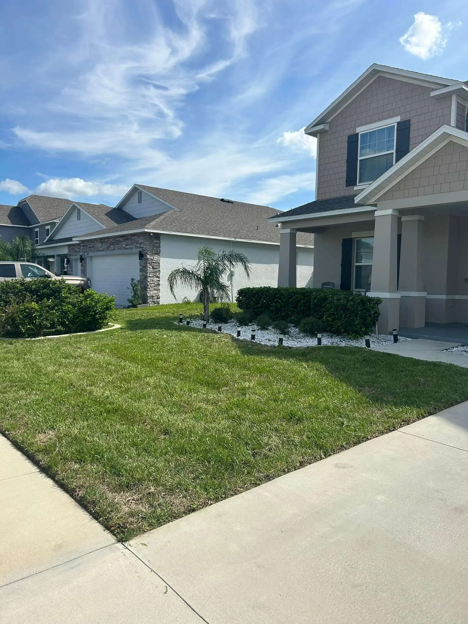 Fall and Spring Clean Up for Estrada All Pro Lawn Service in Auburndale, Florida