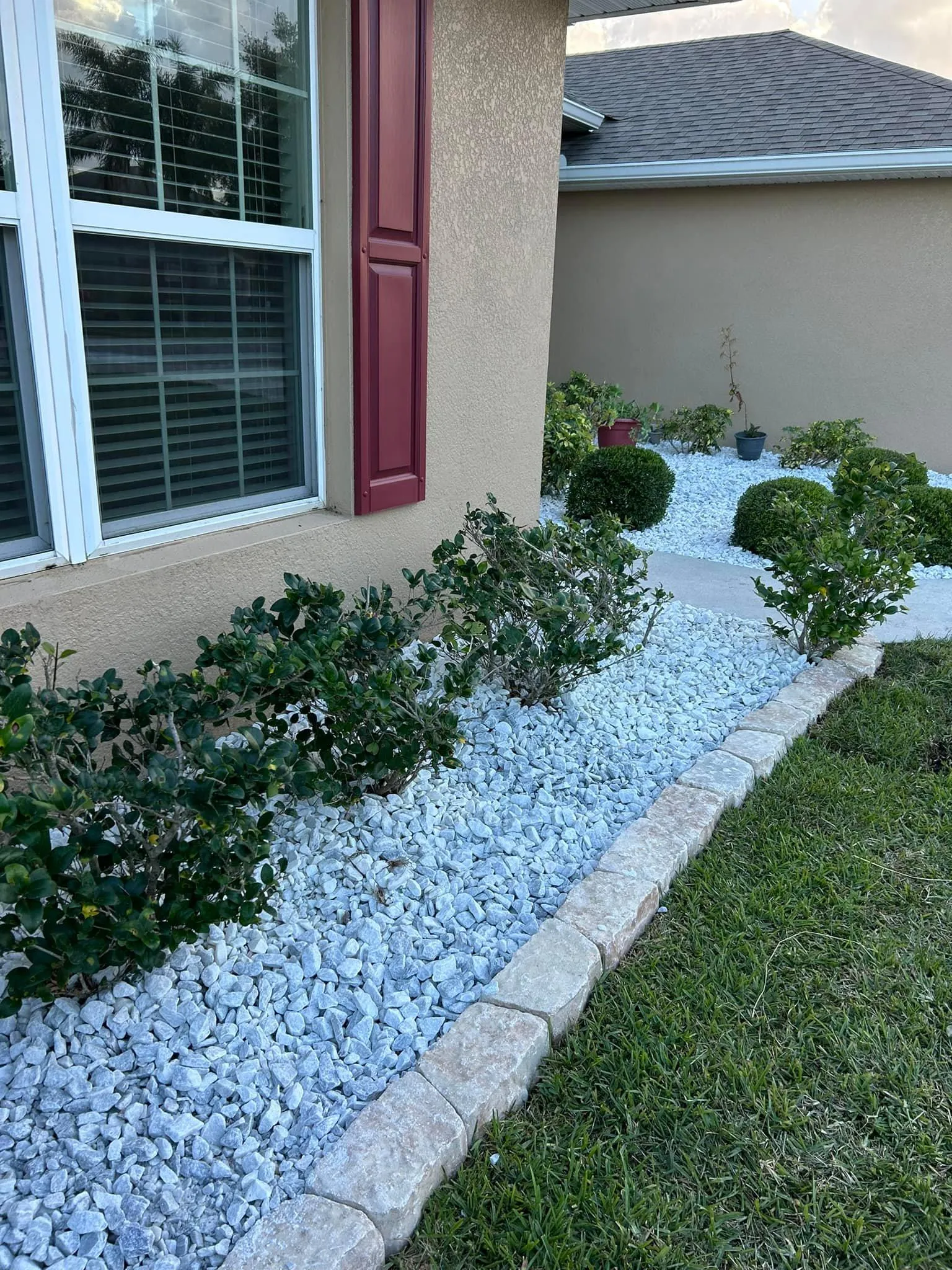 Fall and Spring Clean Up for Estrada All Pro Lawn Service in Auburndale, Florida