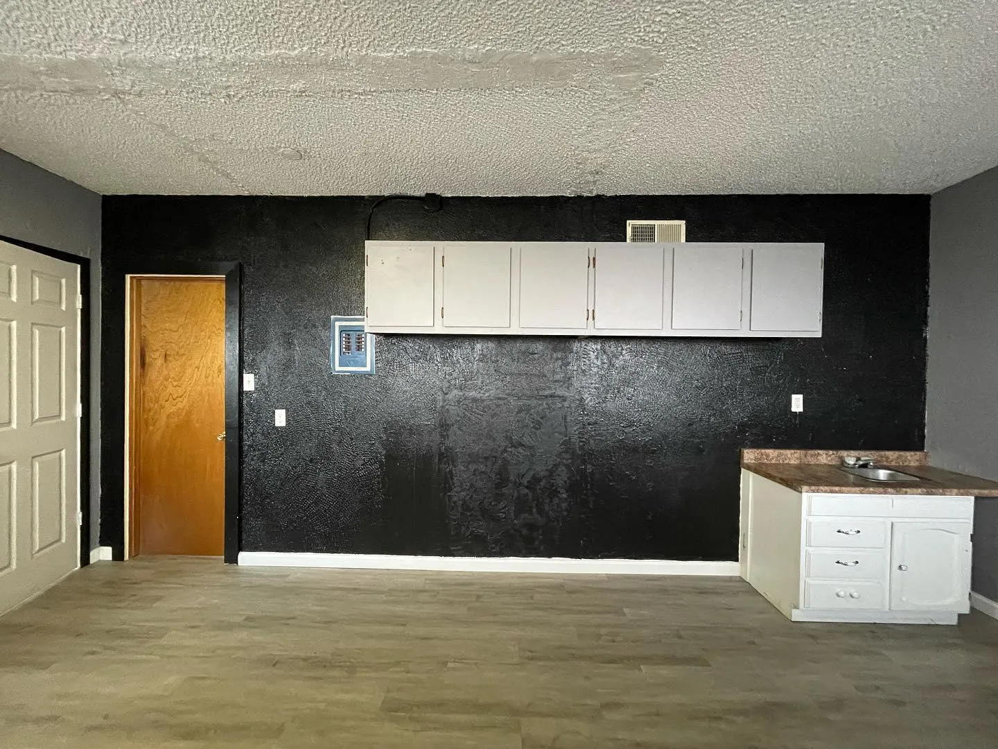 Drywall for Rolez Painting L.L.C in Klamath Falls, Oregon