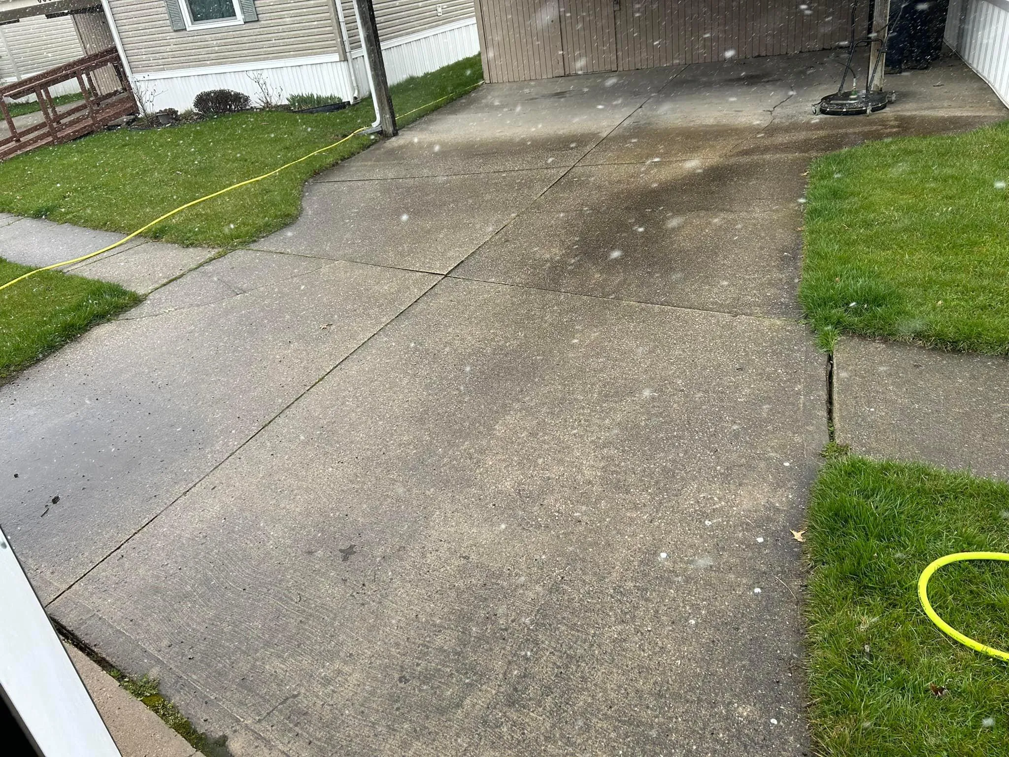 Home Softwash for Klean it Kens Pressure Washing in New Haven, IN