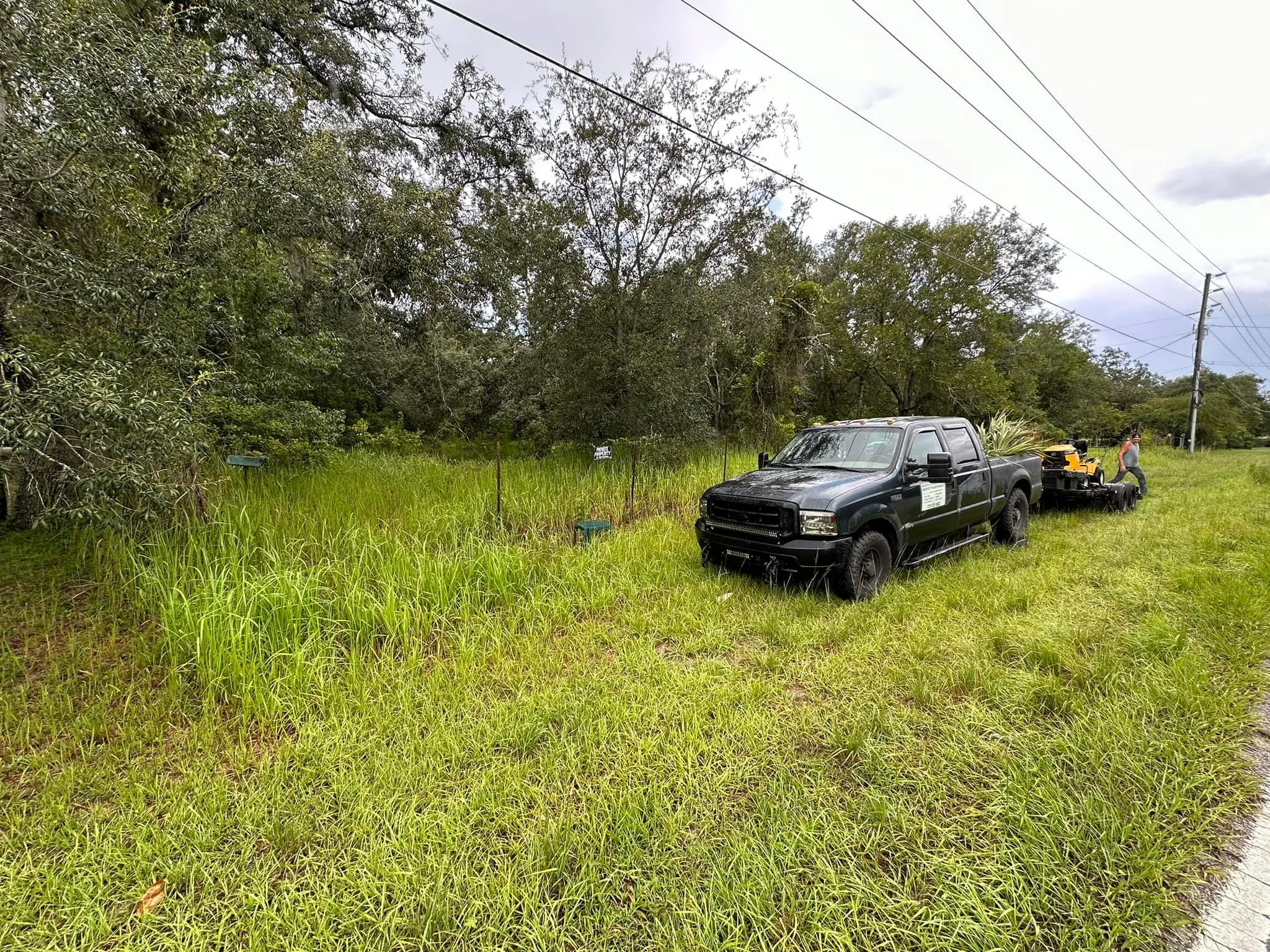 Fall and Spring Clean Up for Kramer & Son’s Property Maintenance in Hudson, FL