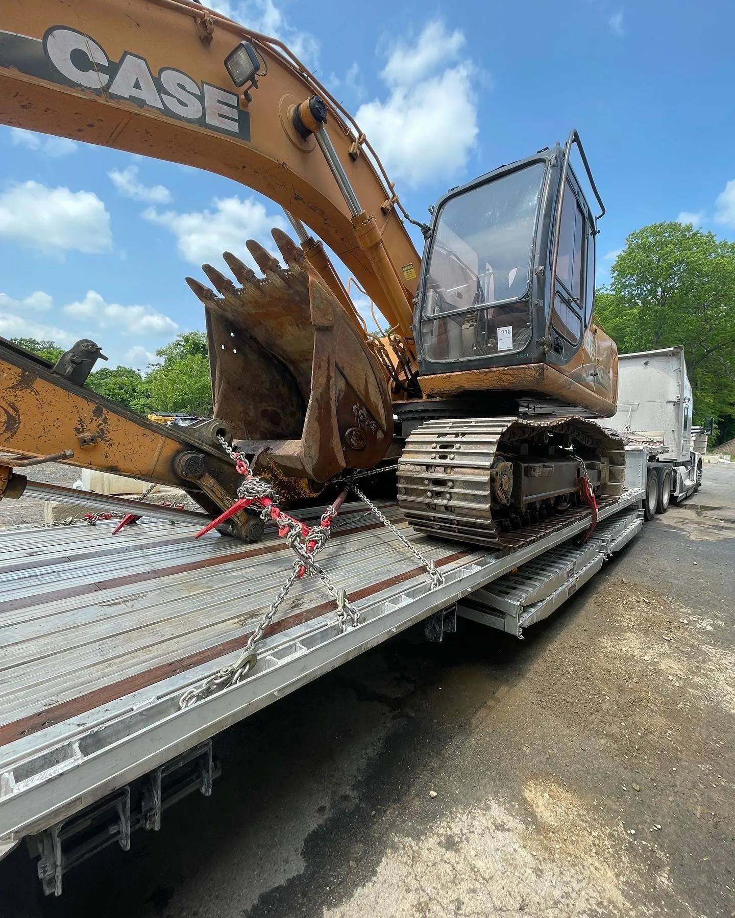 Residential Snow Plowing for B&L Management LLC in East Windsor, CT