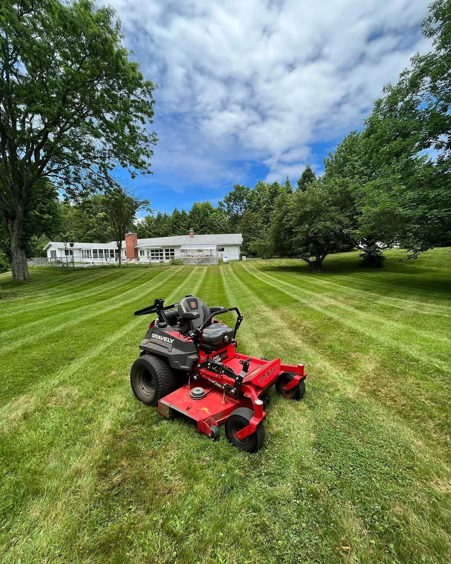 Residential Snow Plowing for B&L Management LLC in East Windsor, CT