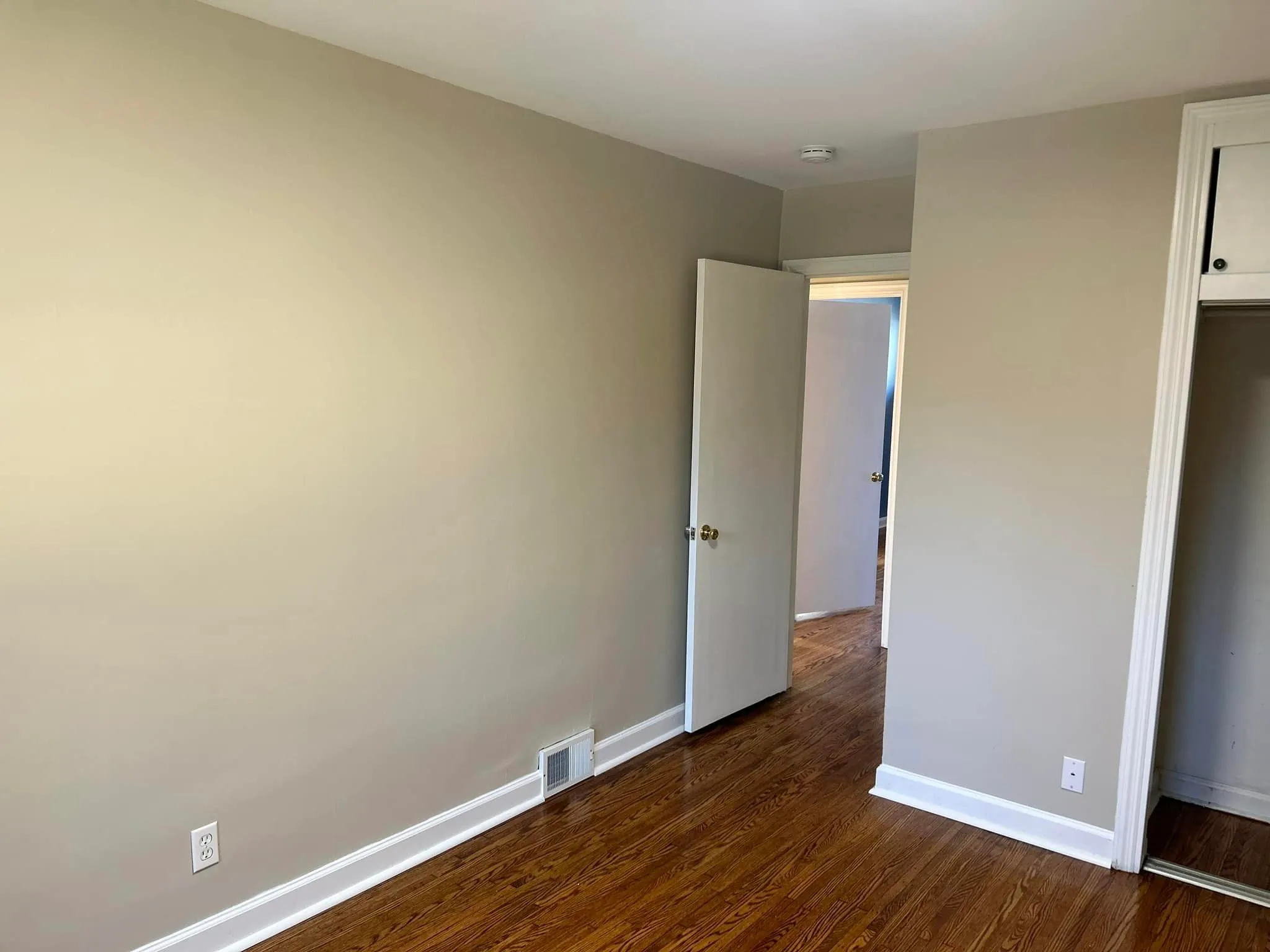 Commercial Painting for Sanders Painting LLC in Brooklawn , NJ