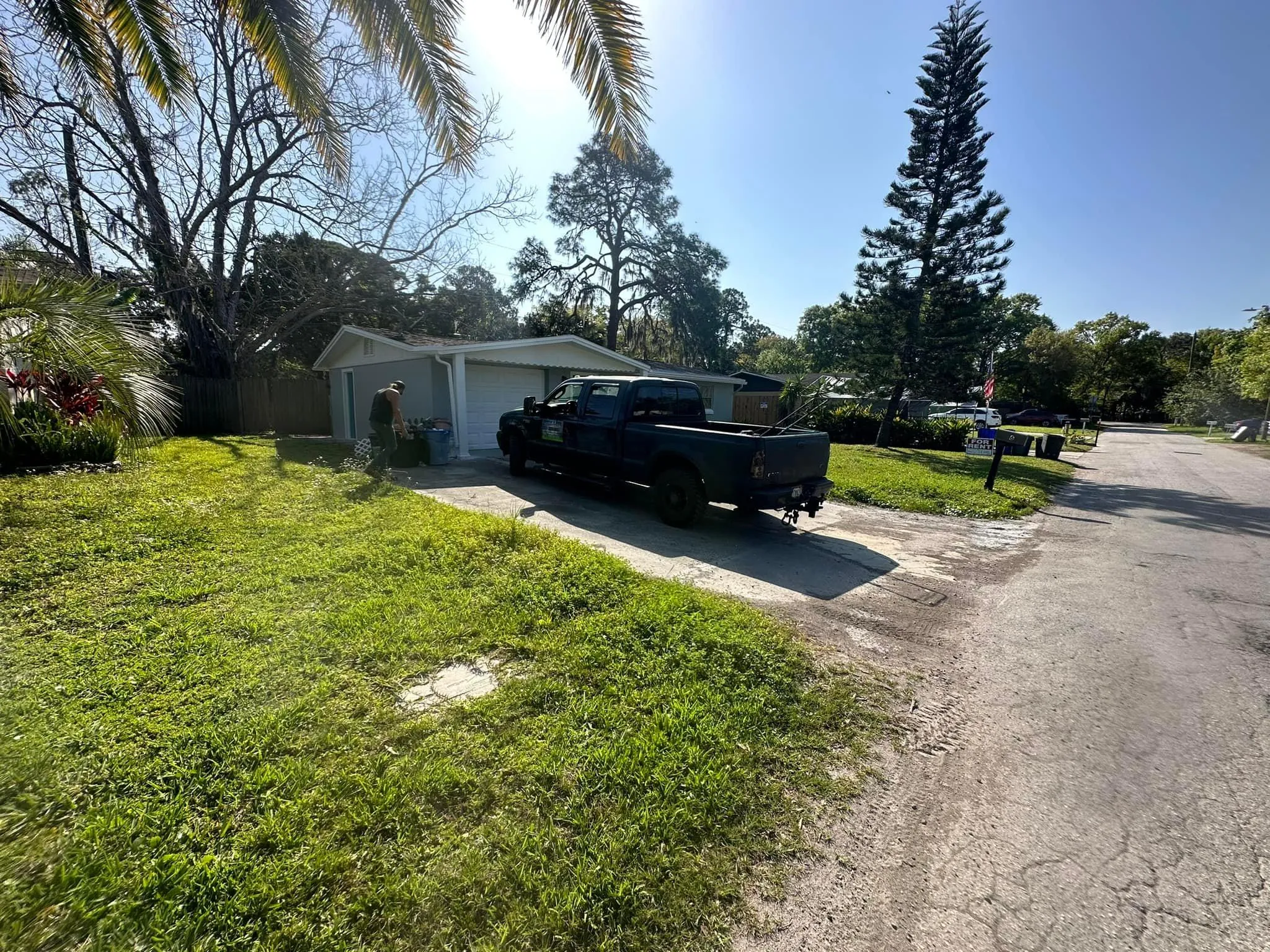 Fall and Spring Clean Up for Kramer & Son’s Property Maintenance in Hudson, FL