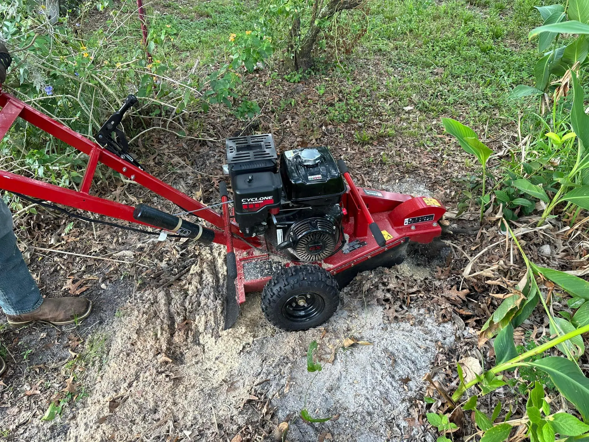 Fall and Spring Clean Up for Kramer & Son’s Property Maintenance in Hudson, FL