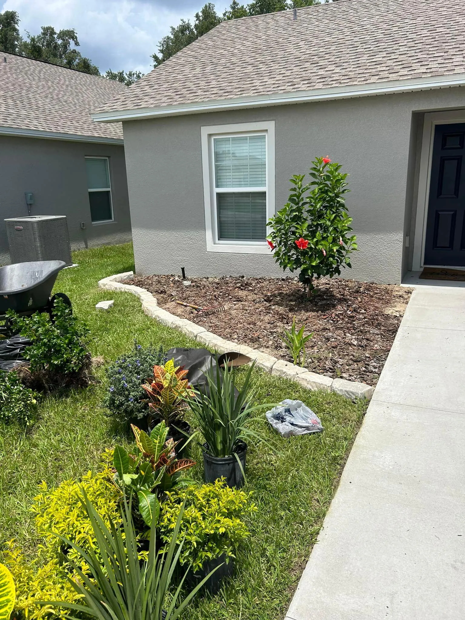 Fall and Spring Clean Up for Estrada All Pro Lawn Service in Auburndale, Florida