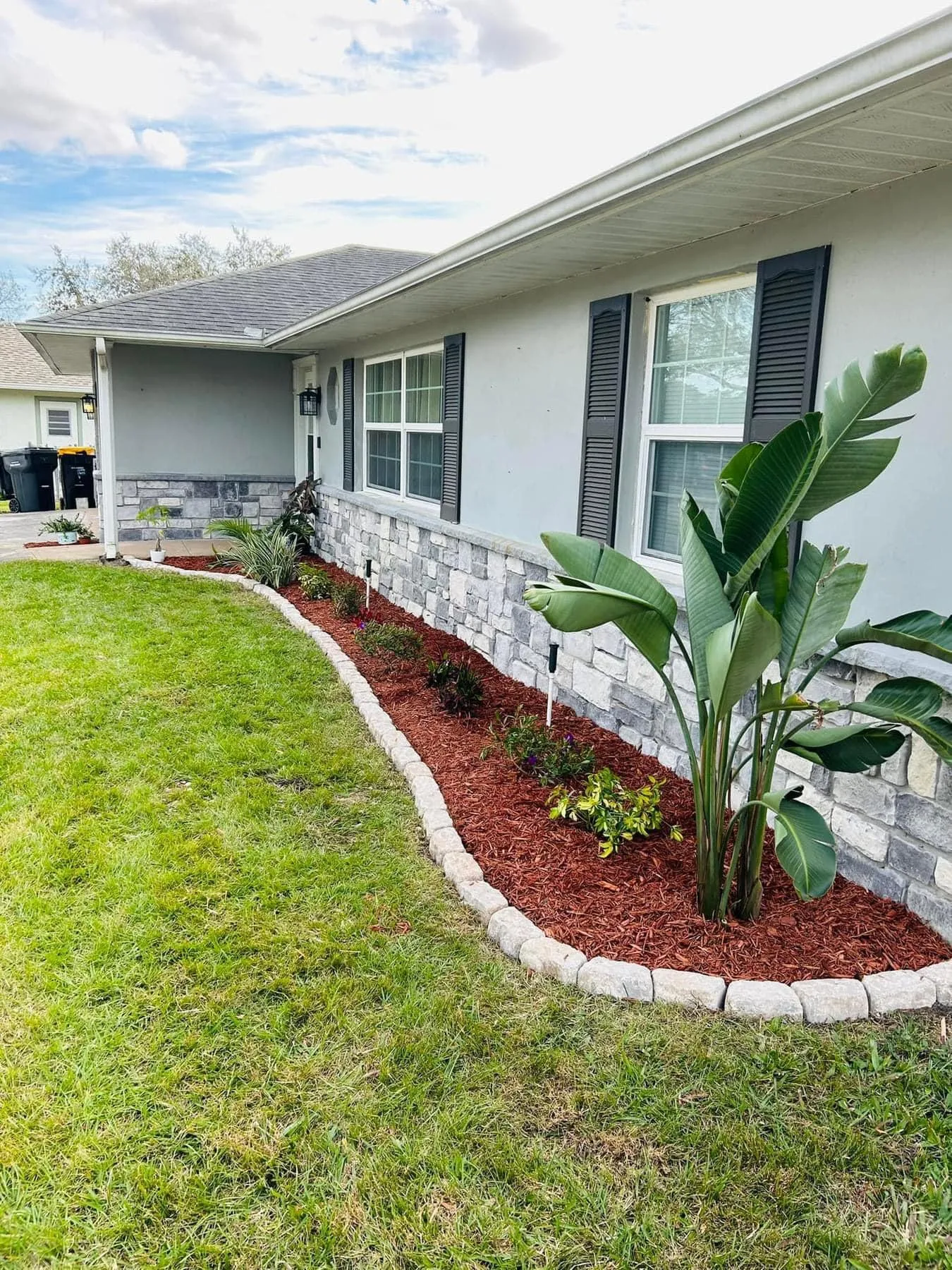 Fall and Spring Clean Up for Estrada All Pro Lawn Service in Auburndale, Florida