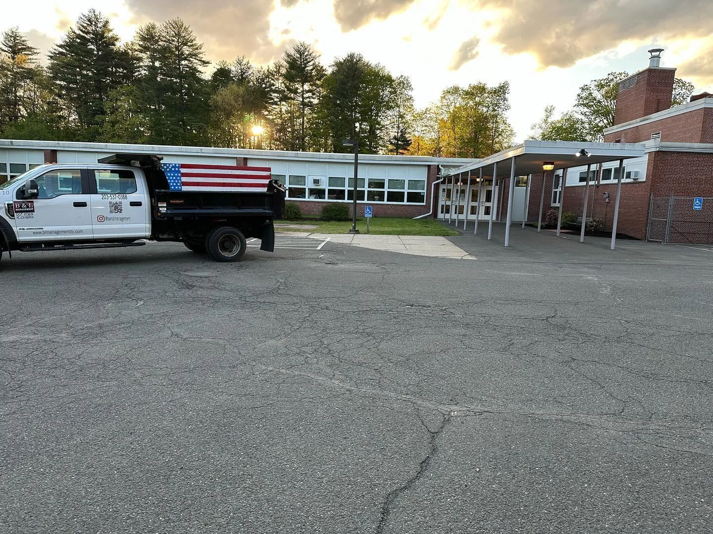 Residential Snow Plowing for B&L Management LLC in East Windsor, CT