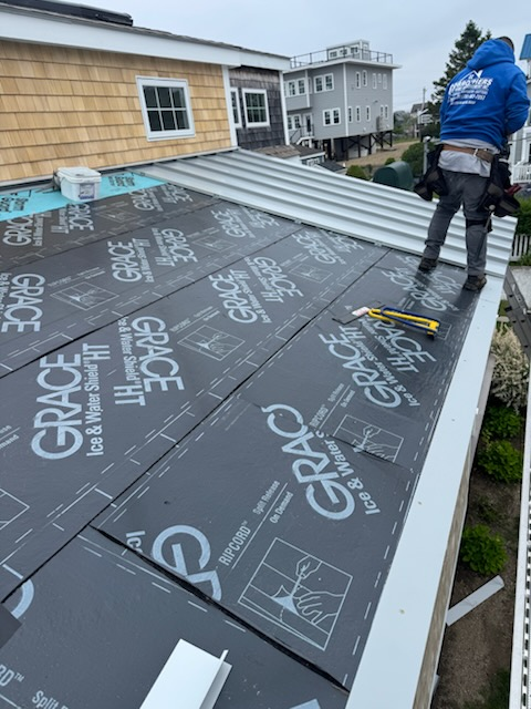  for GR Brothers Home Improvement in Waltham, MA