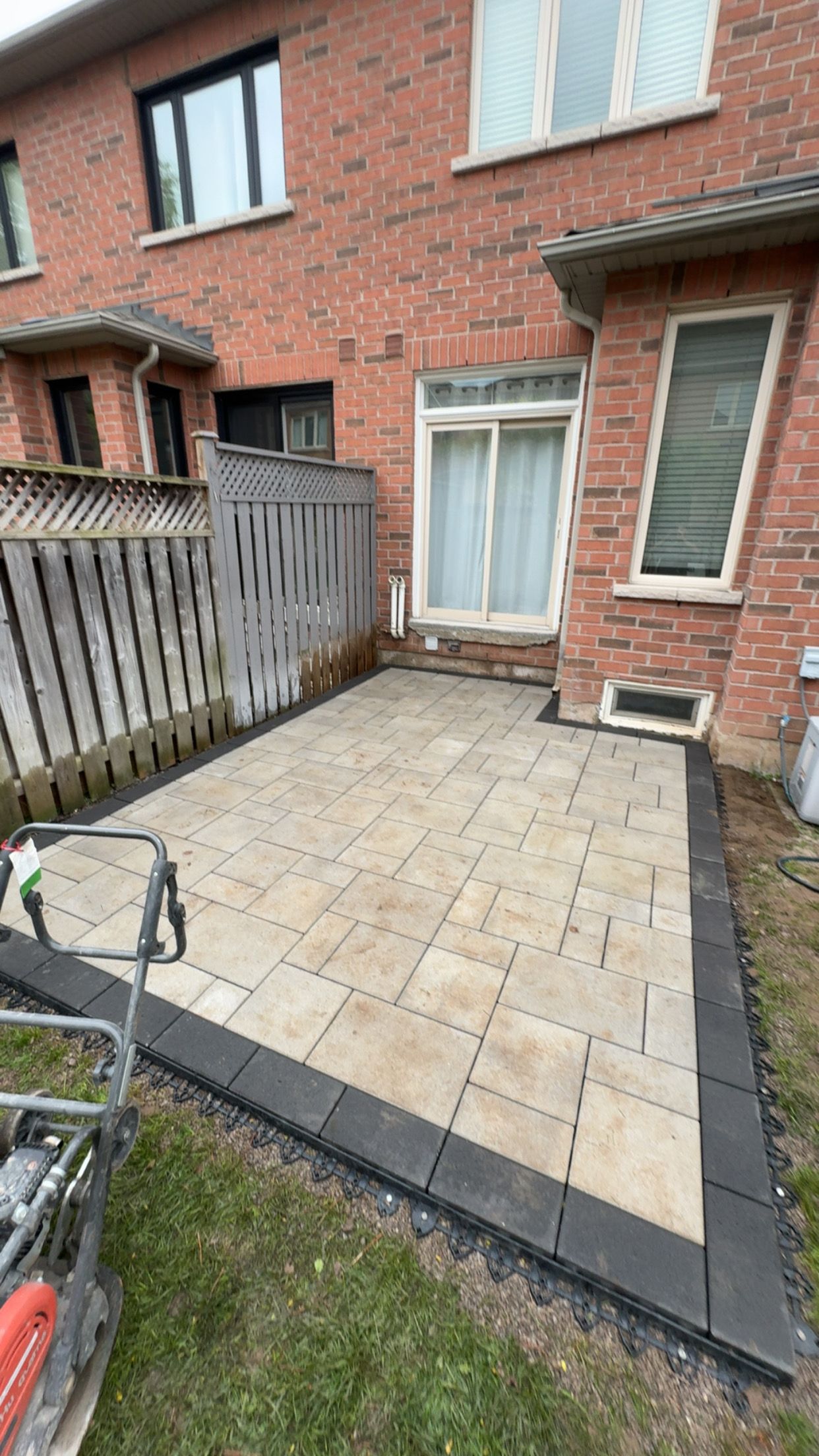 Landscape Construction for Calderwood Landscapes in Oakville, ON