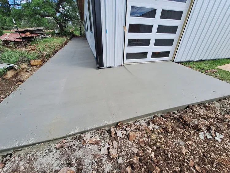  for Leo's Concrete Crew in Elgin, TX