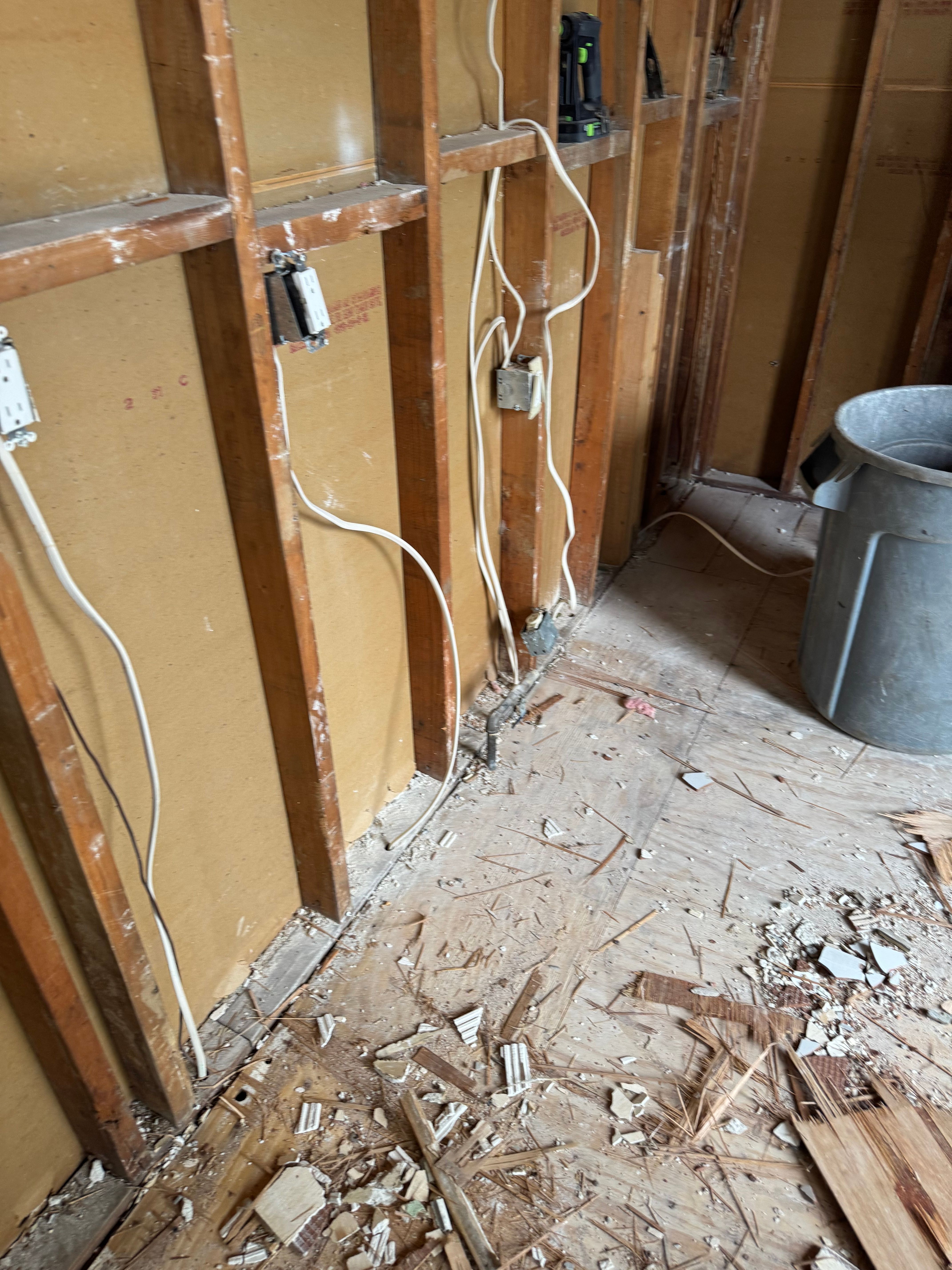 for Make It Right Contracting in East Hampton, NY