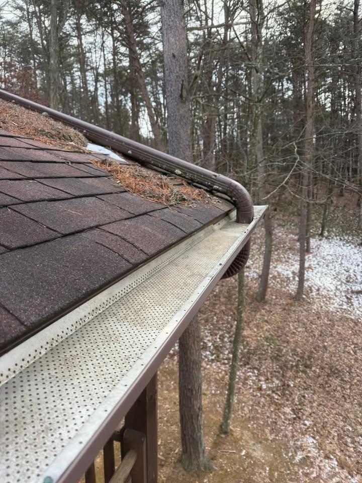  for Top Hand Roofing and Gutter in Pomeroy, OH