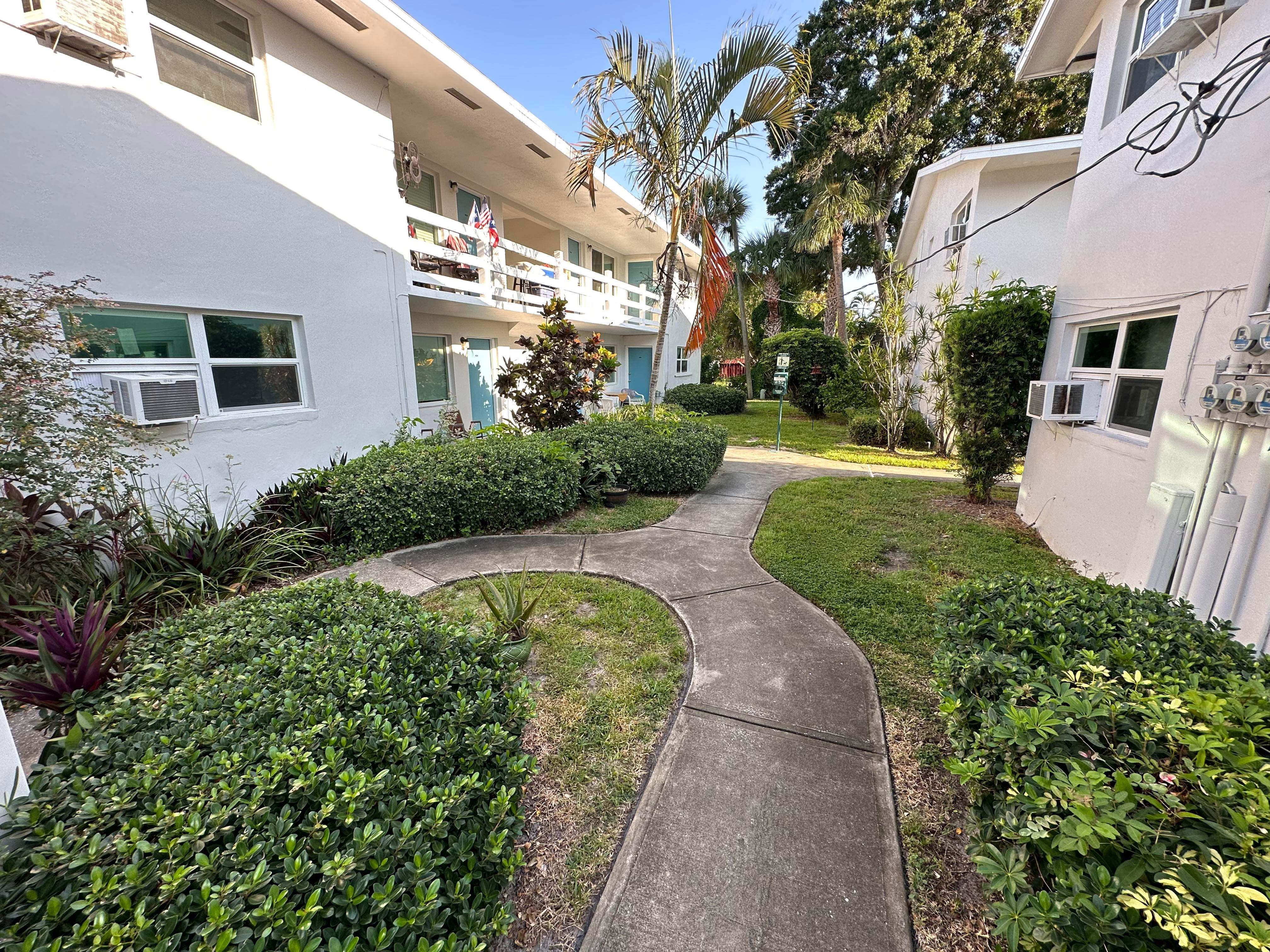  for Space Coast Property Maintenance and Management LLC in Melbourne, FL