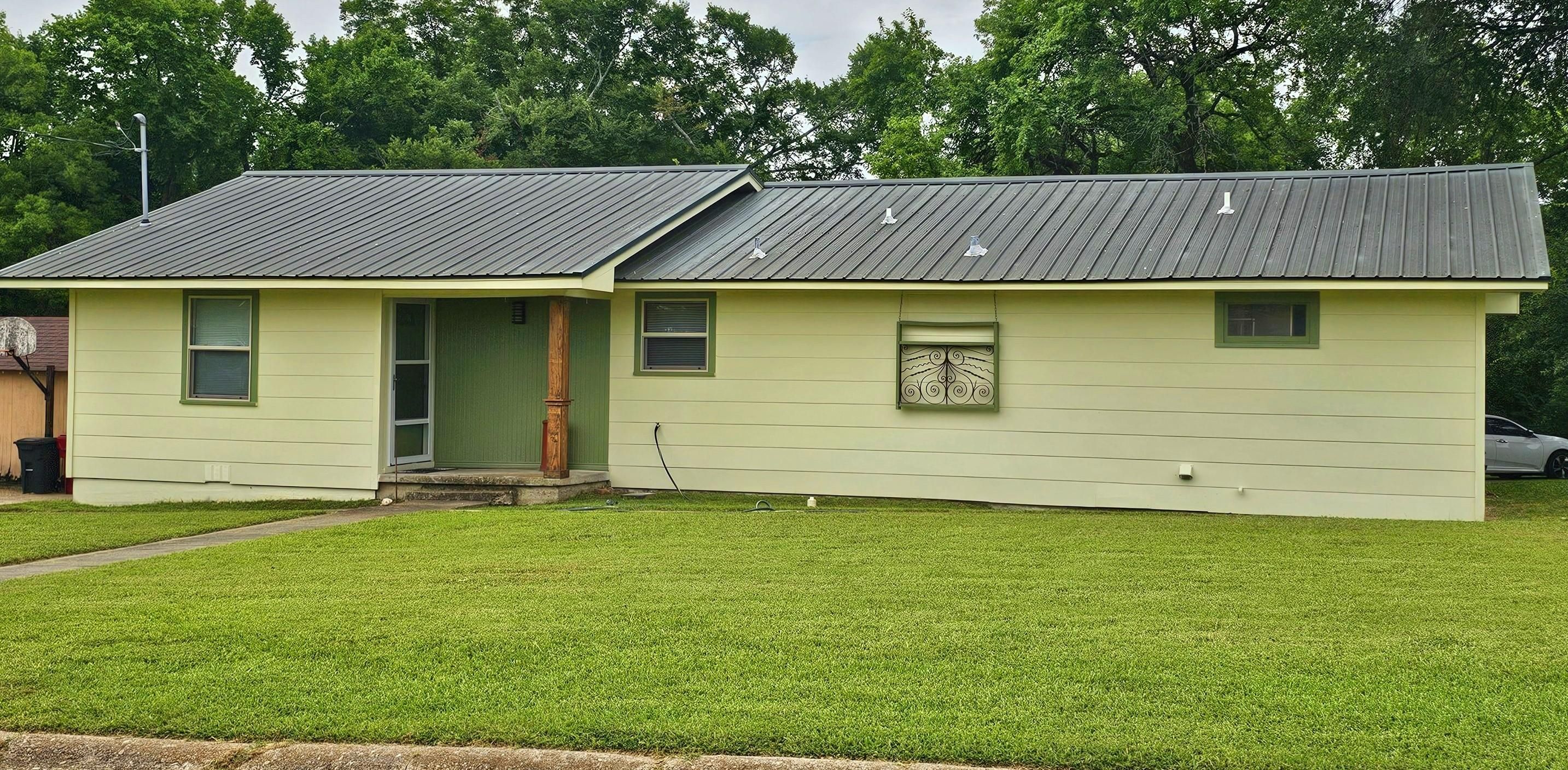  for Rogers Construction in Mount Vernon, TX