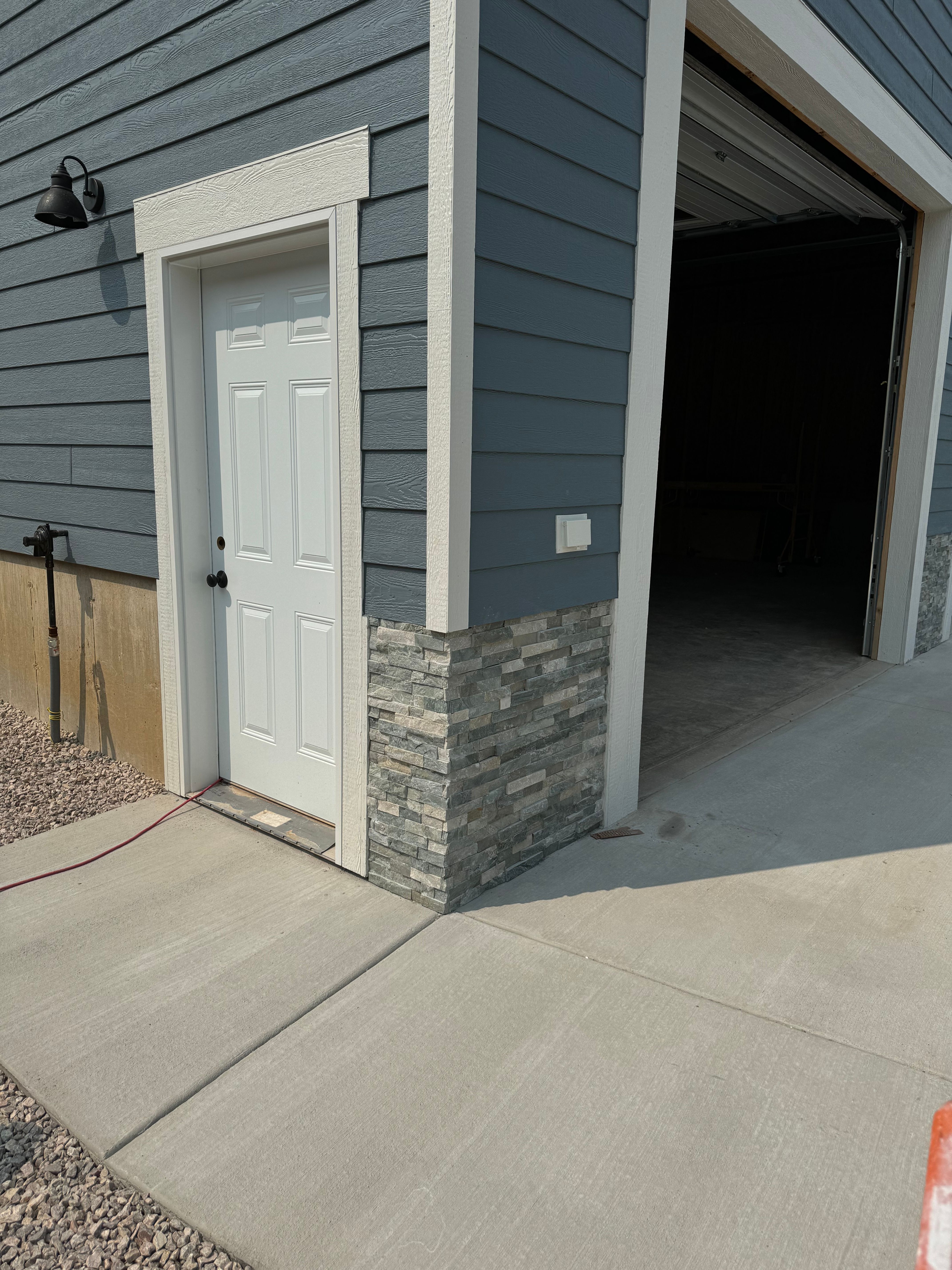  for Dakota Tile & Stone in Belle Fourche, SD