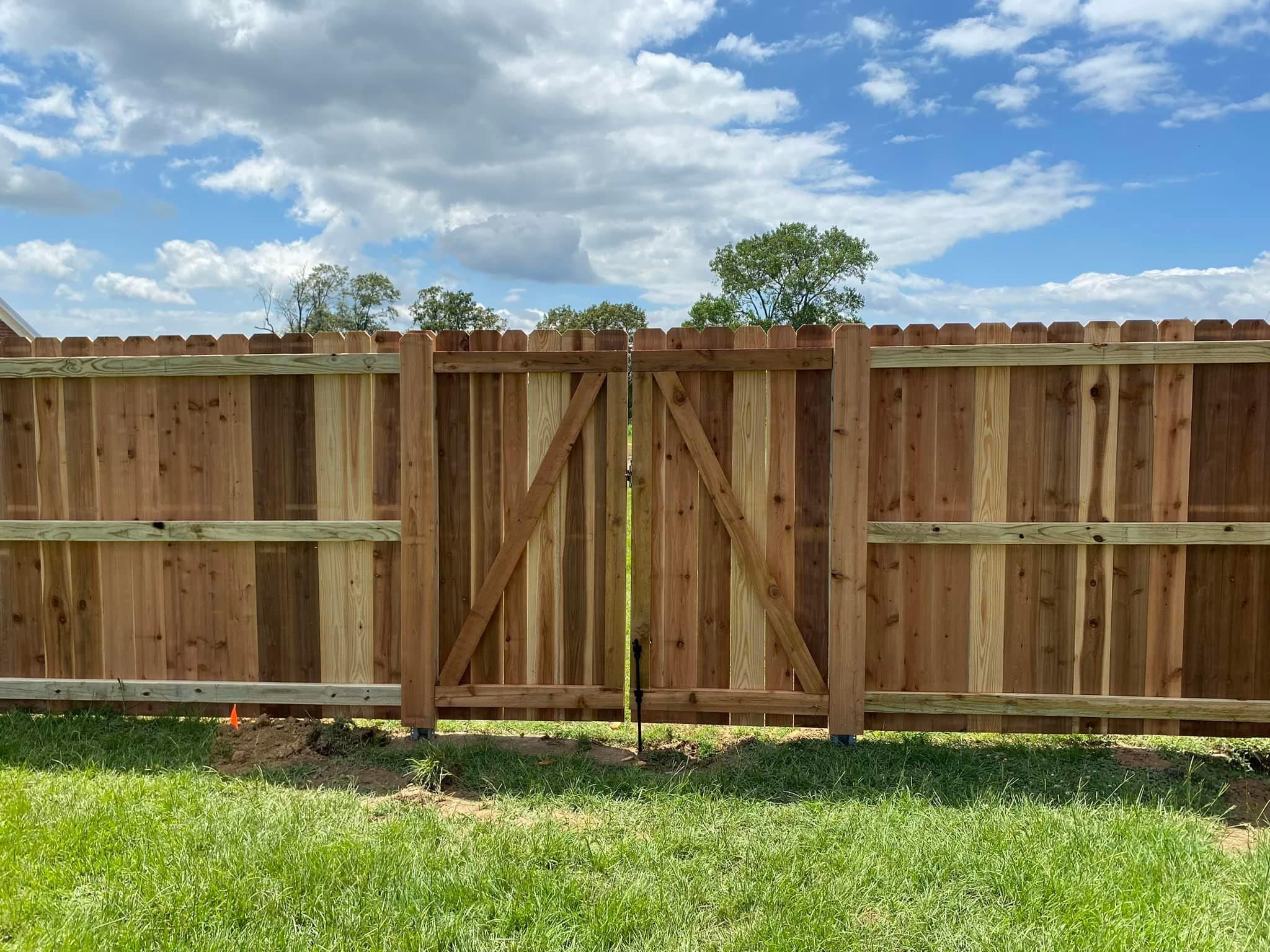  for Manning Fence, LLC in Hernando, MS