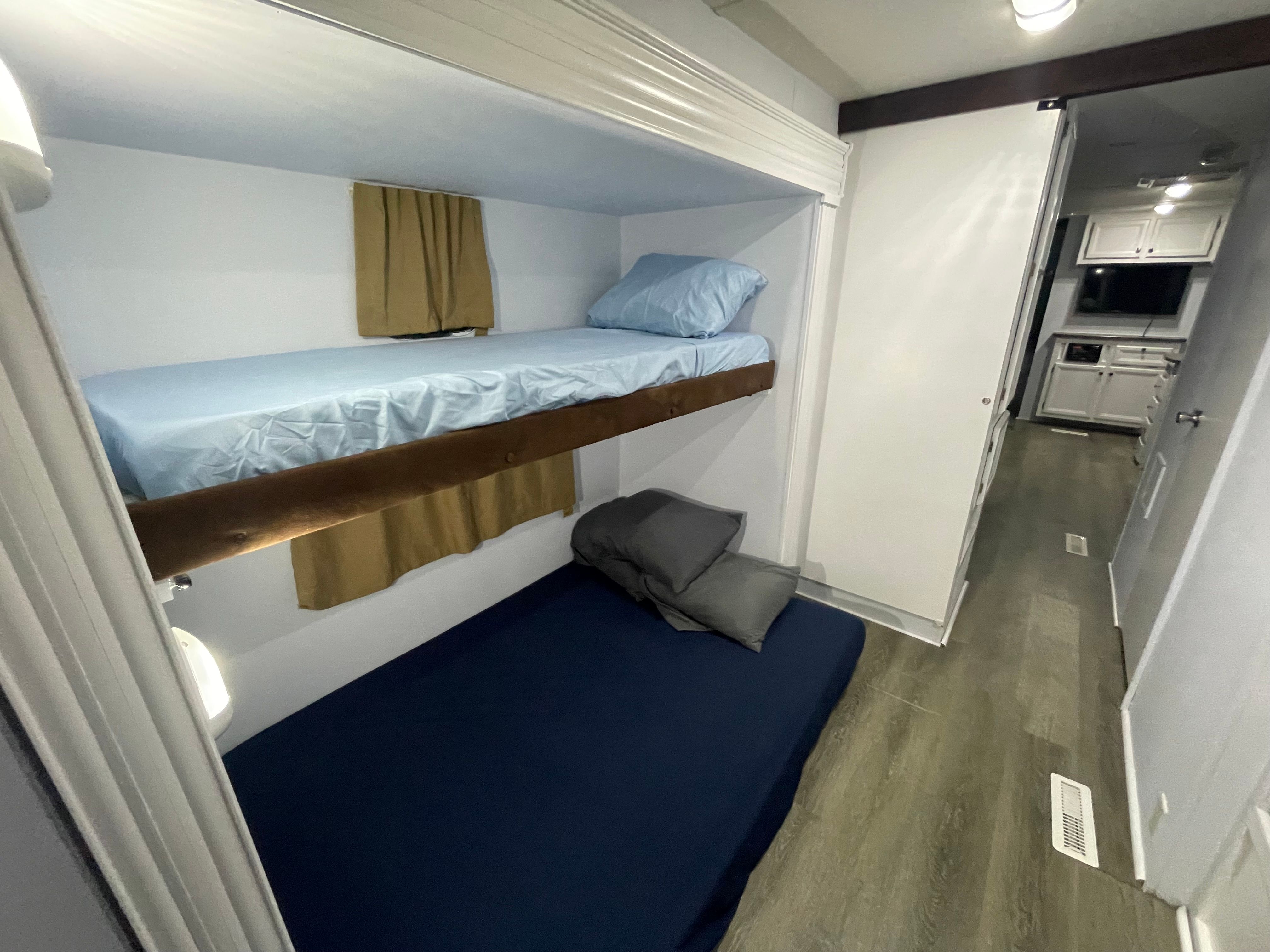 All Photos for Paradise RV Rentals in Perry, GA