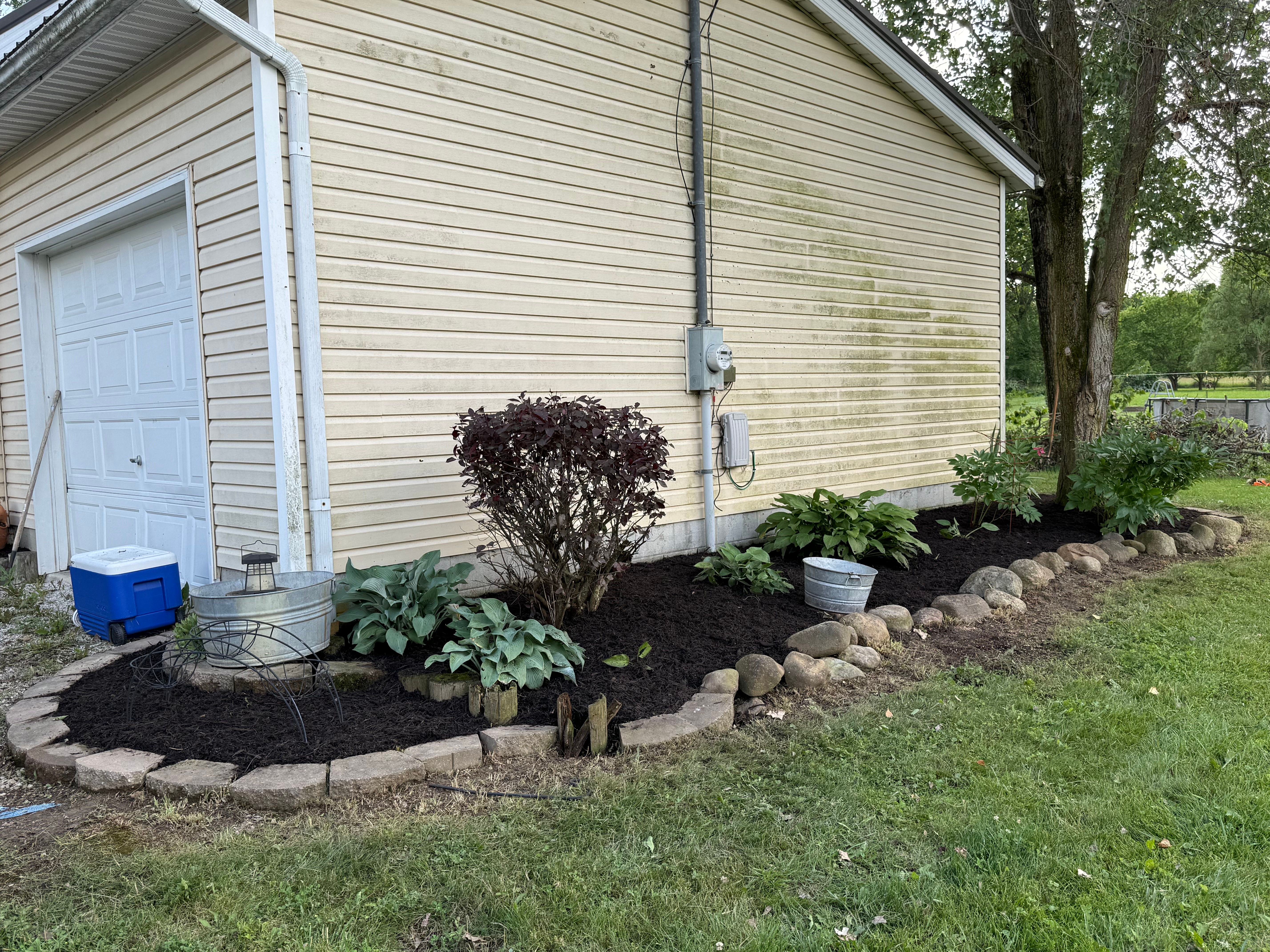  for F&R Landscapes LLC in Lagrange, OH