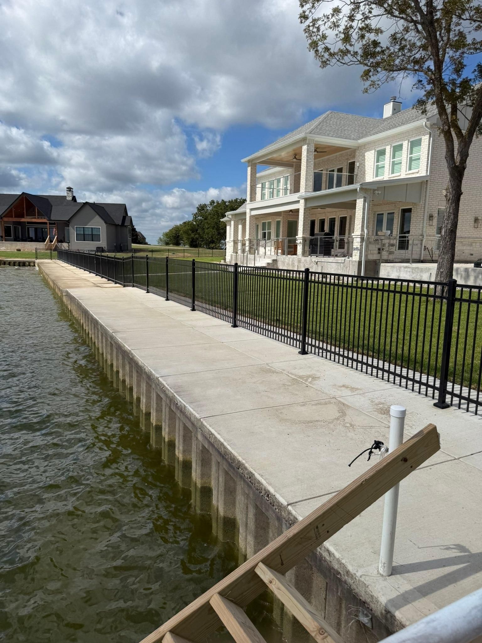  for Cowboy Construction in Palestine, TX