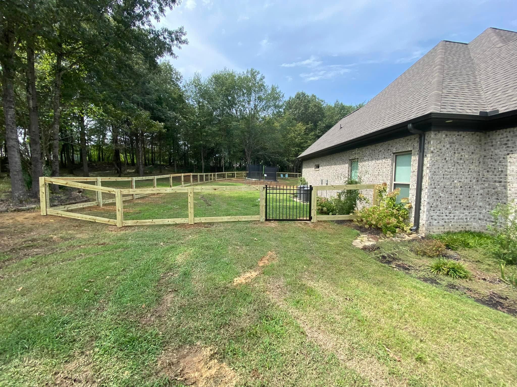  for Manning Fence, LLC in Hernando, MS