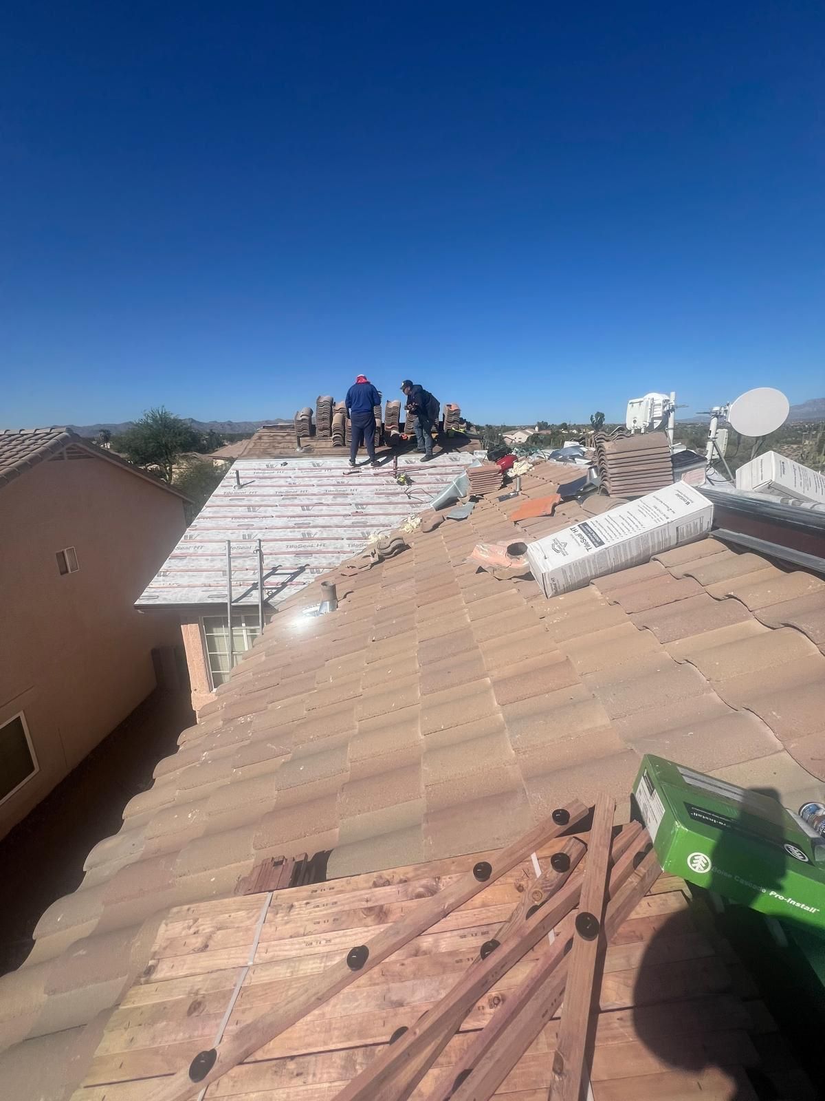  for Castro’s Custom’s Roofing LLC in Tucson, AZ