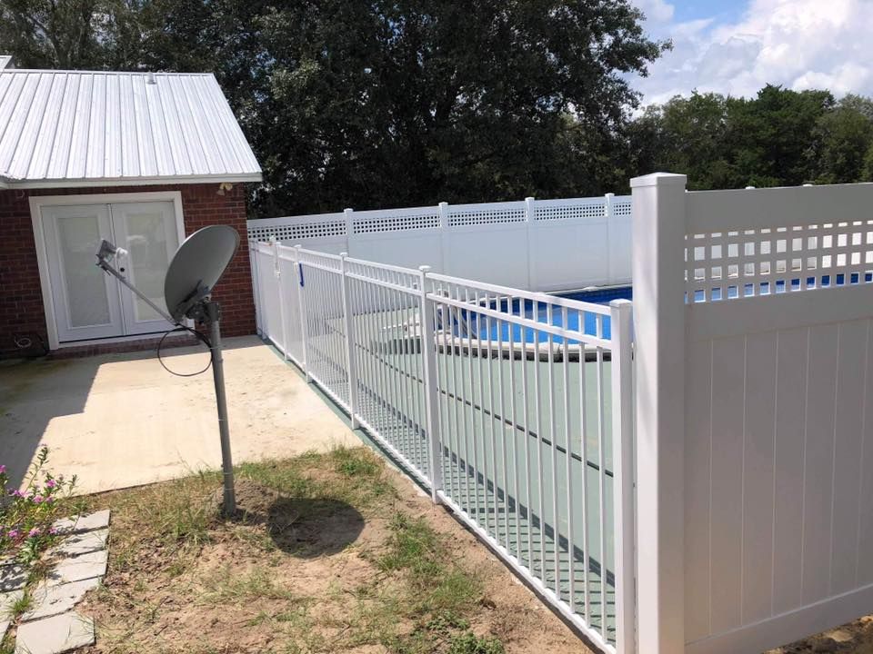  for Red's Premier Fencing LLC  in Jacksonville, FL