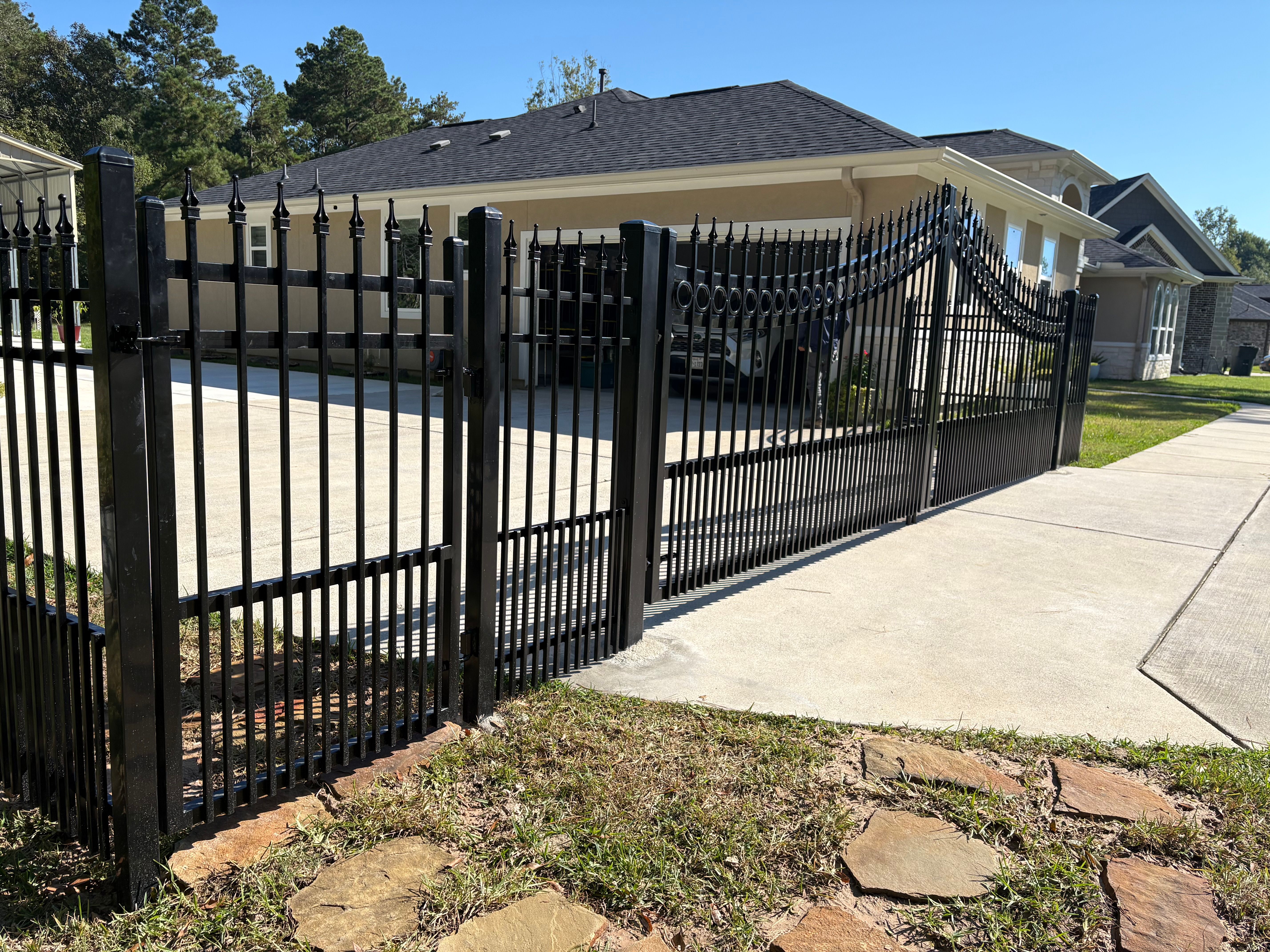 for Kingdom Fence in Houston, TX
