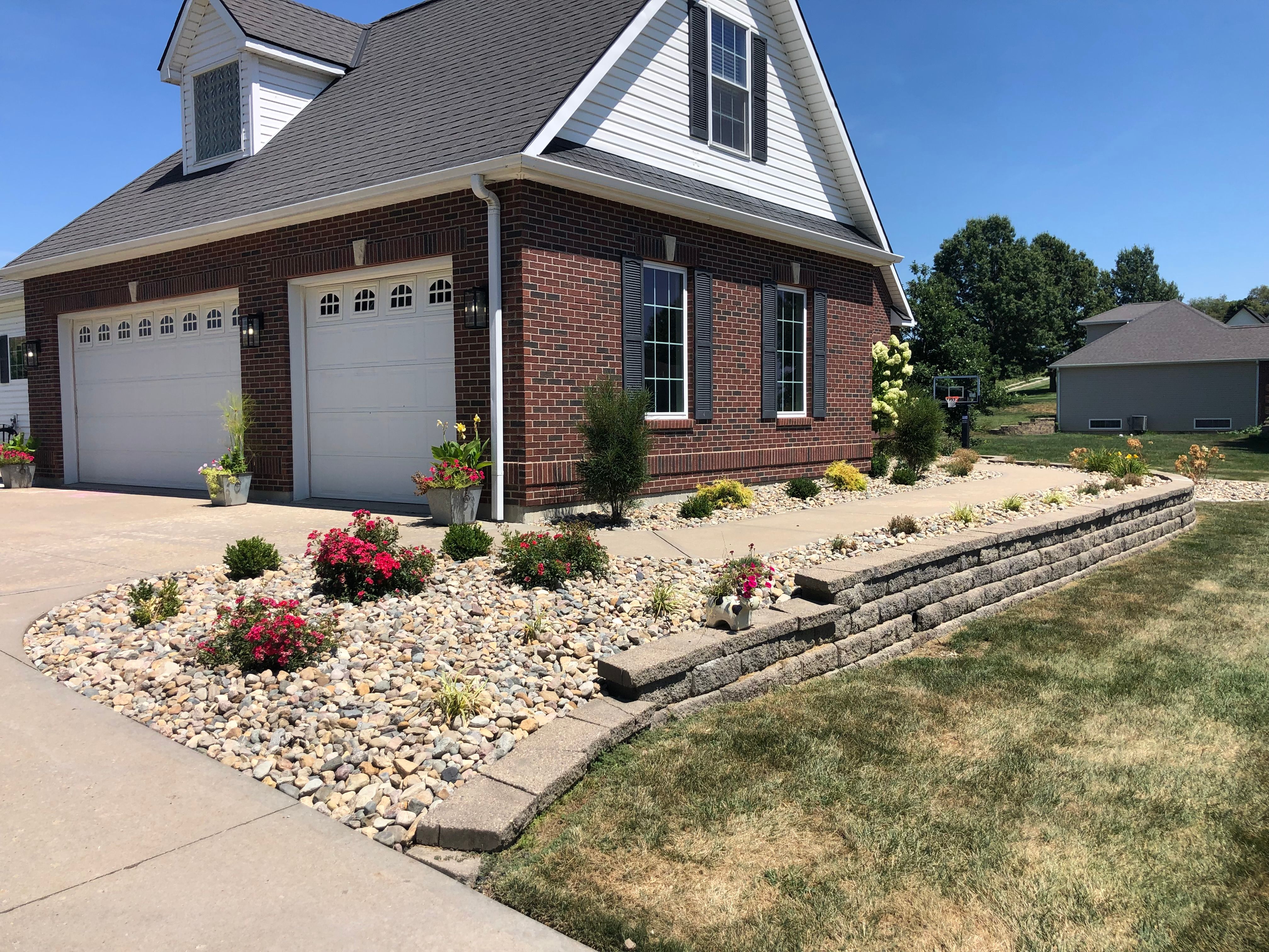  for Thomas' Lawn Care in Maryville, MO