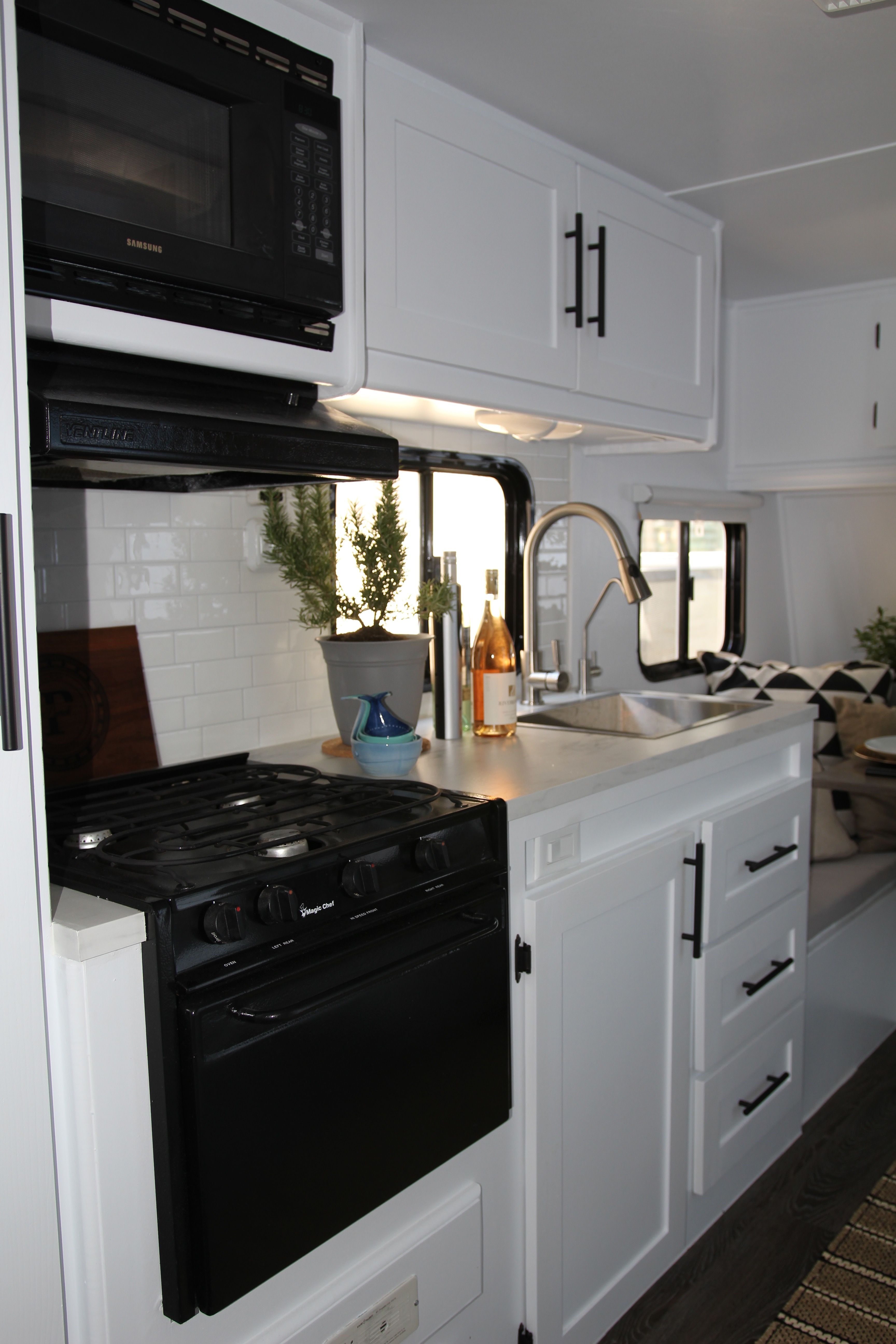 Hana - 2015 Fleetwood Travel Trailer for Mauka to Makai RV Renovations in Los Angeles, CA