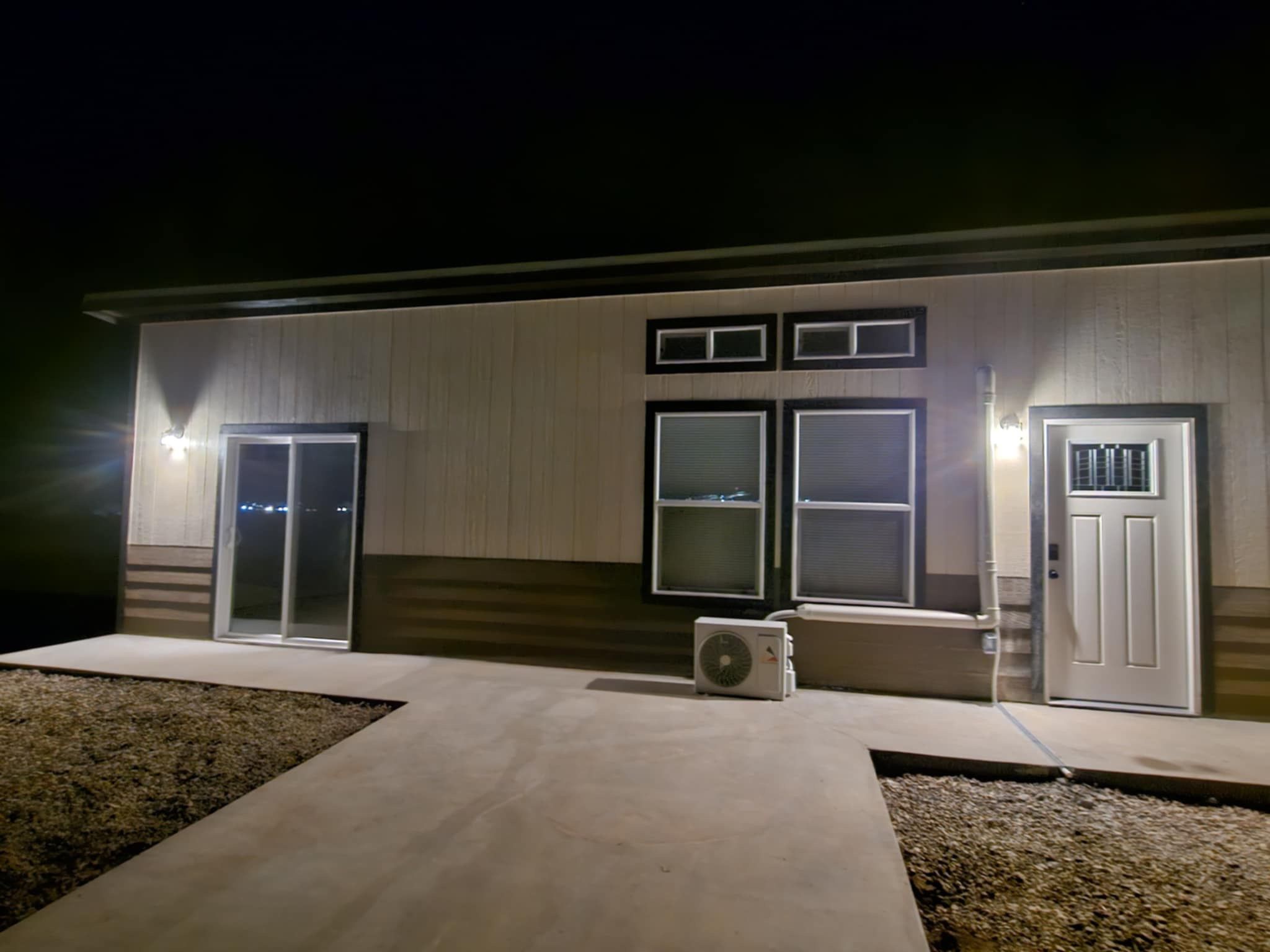  for SilverLine Rehab Construction in Alvin, TX
