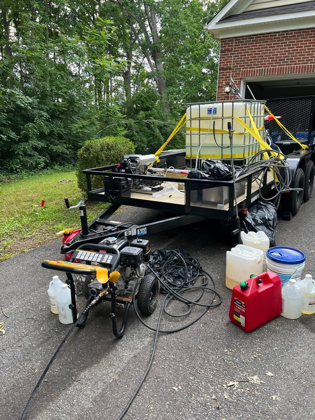 Home Softwash for Hammerhead Pressure Washing in Mineral, VA