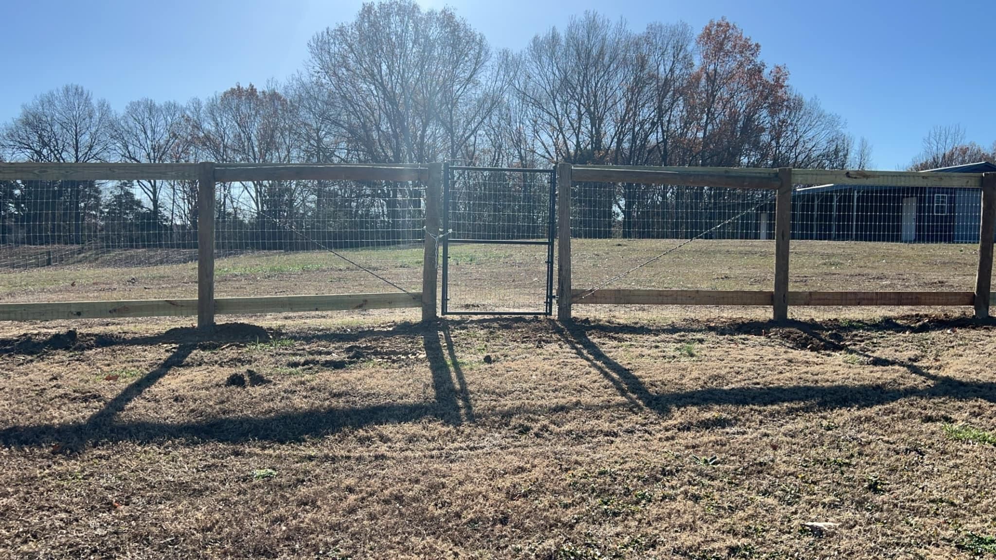  for Manning Fence, LLC in Hernando, MS