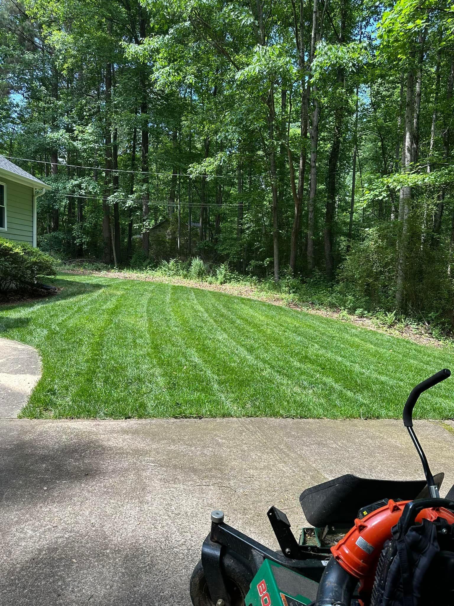 Mowing for Cowboys Lawn Care & Pressure/Soft Washing in Carrollton, Georgia