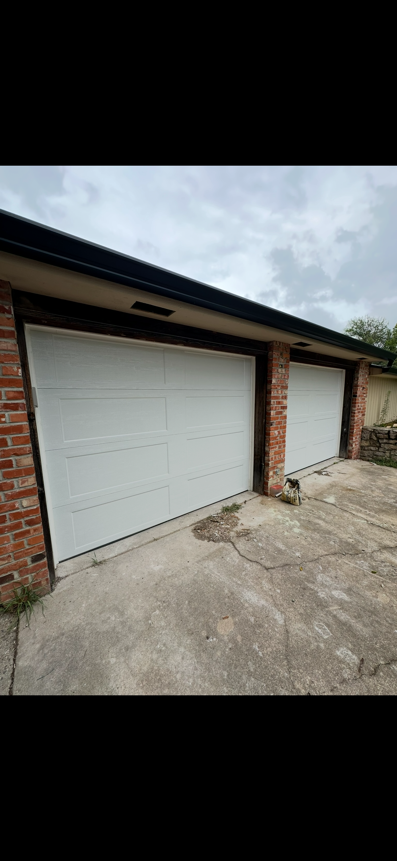  for JD Door & Contracting in Kansas City, MO