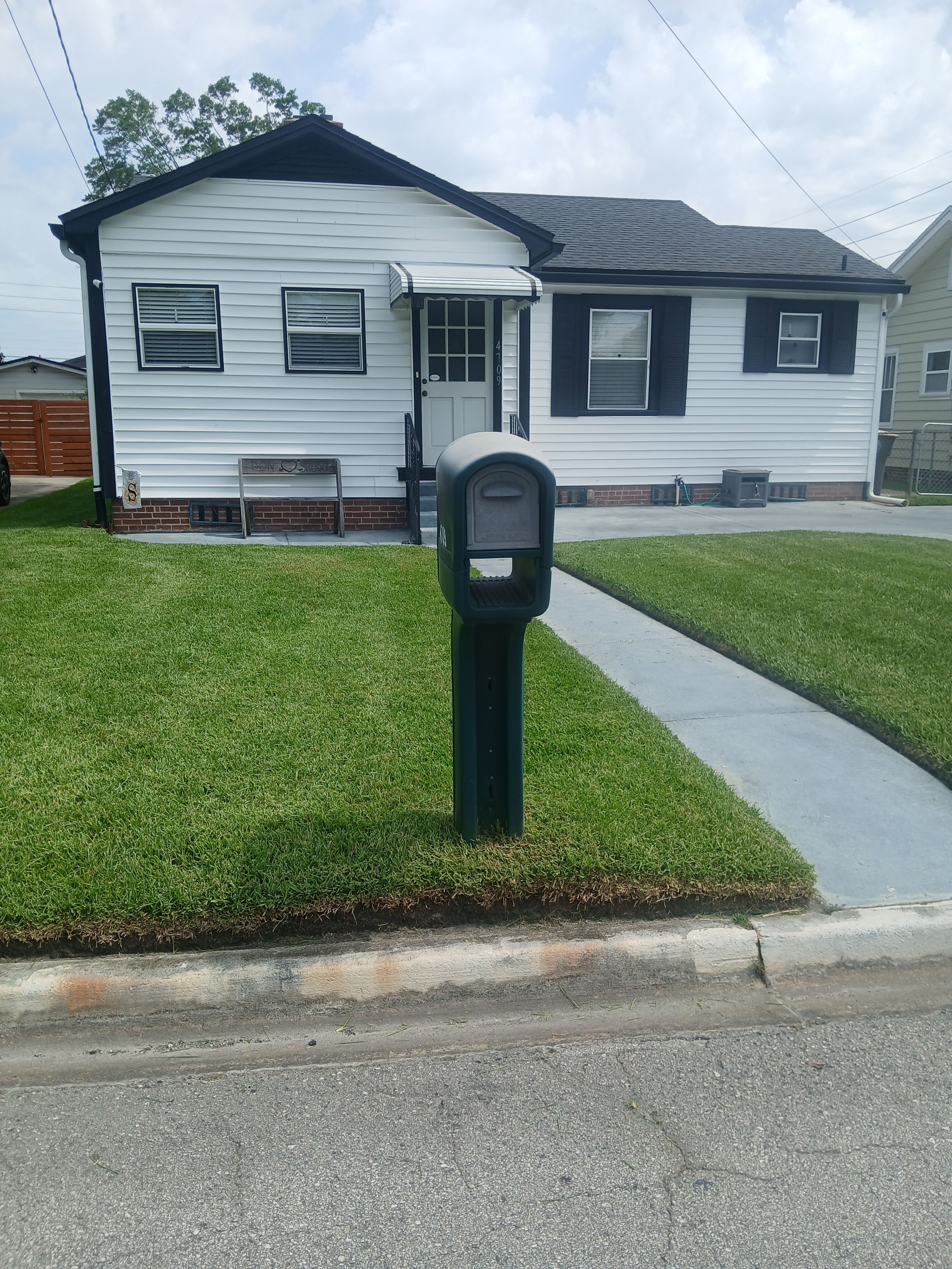 All Photos for Tugger and Son's Lawn Care Services in Jacksonville, FL