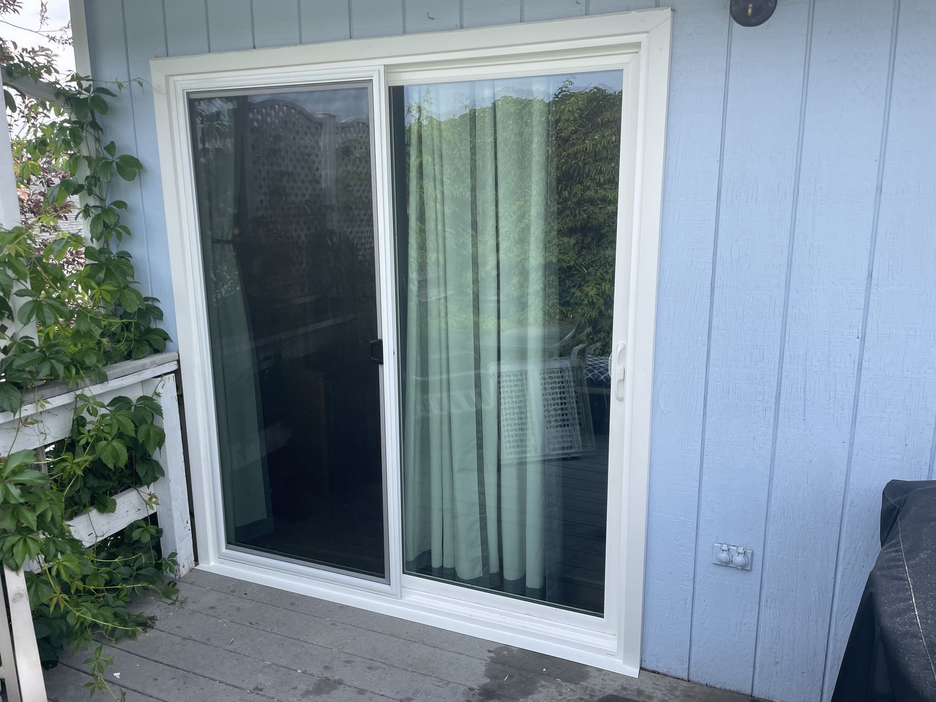  for Vivid Windows in Centerville, UT