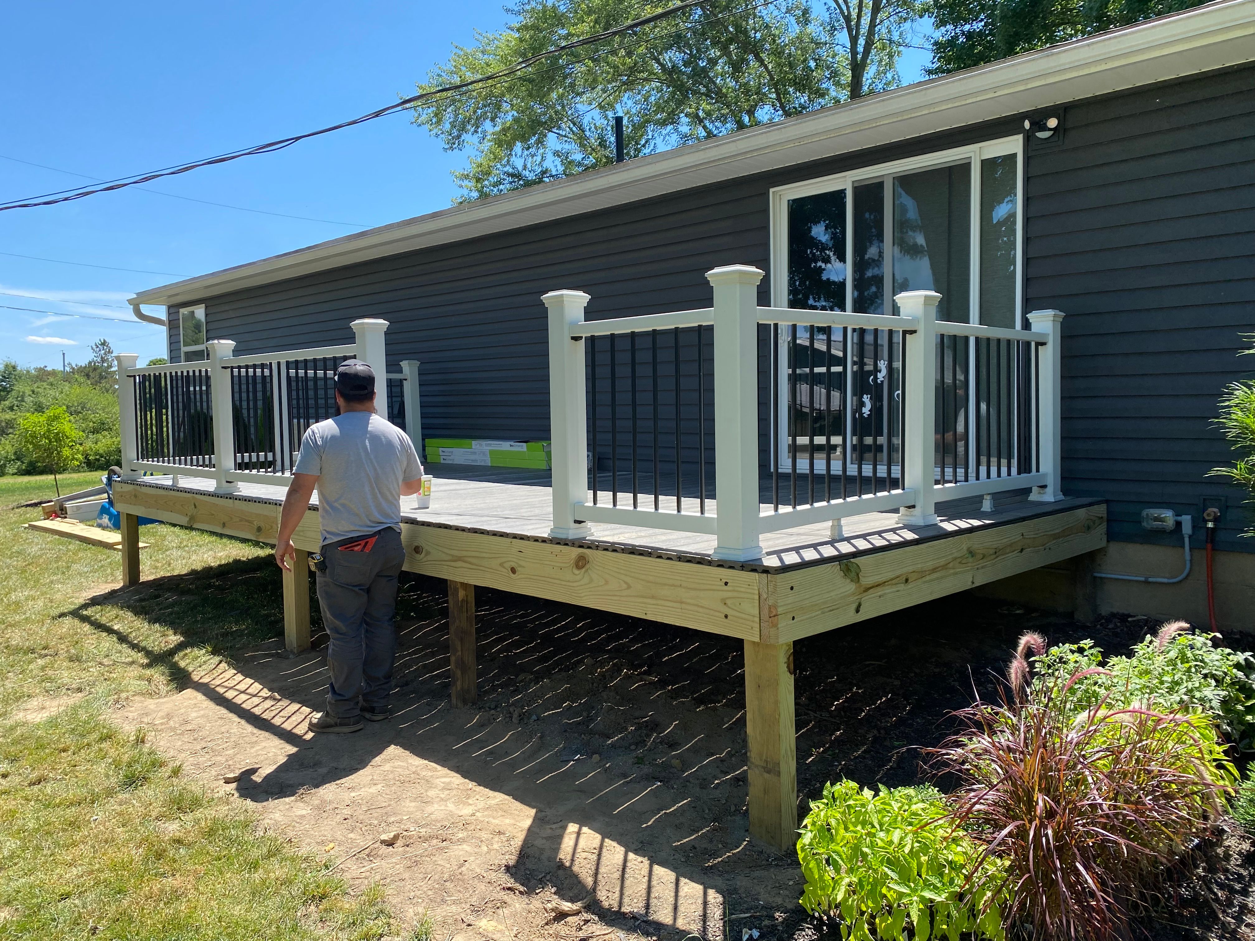  for Full Circle Design in Louisville, OH