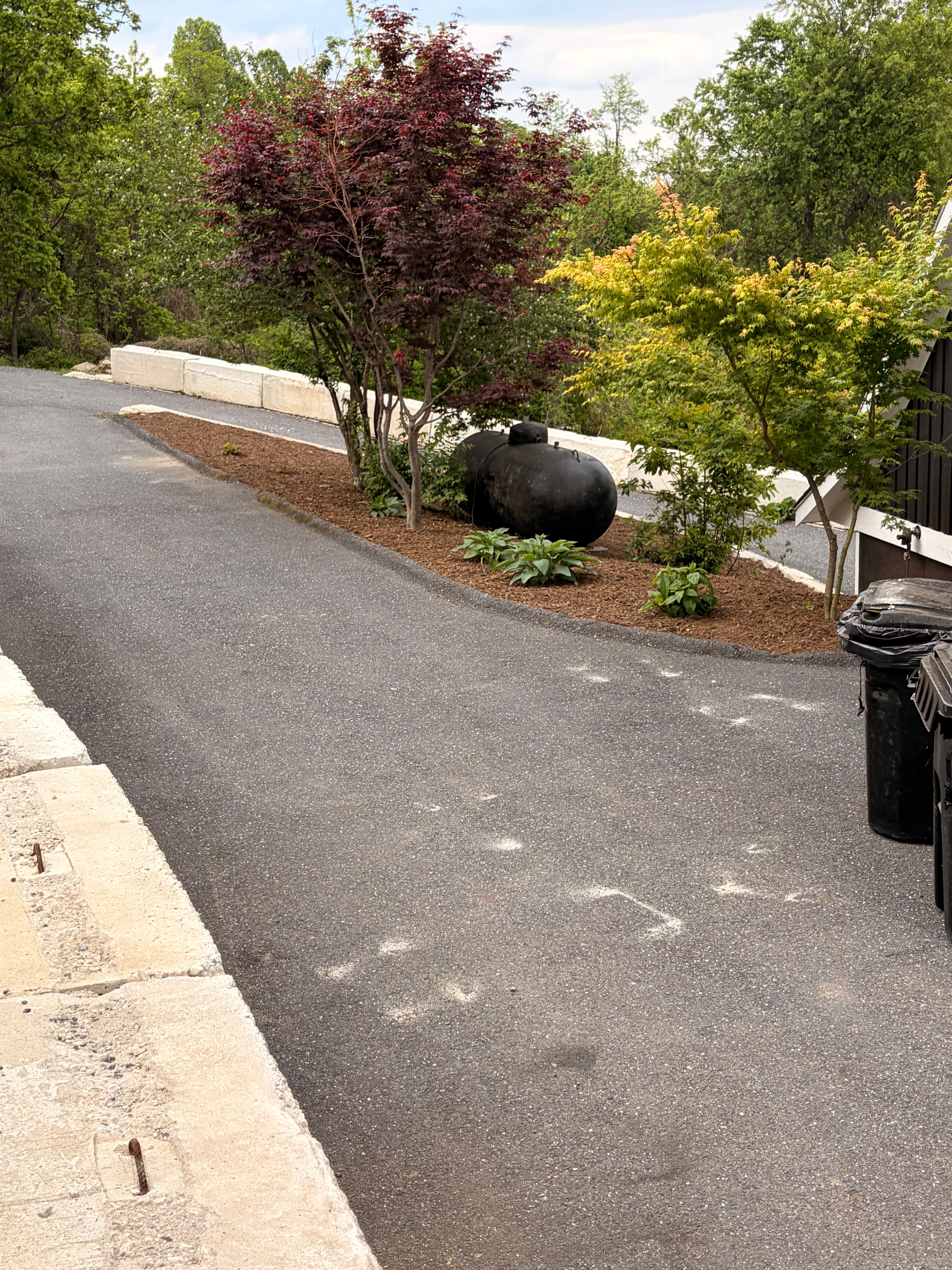 for Valencia’s Lawncare in Charlottesville, VA