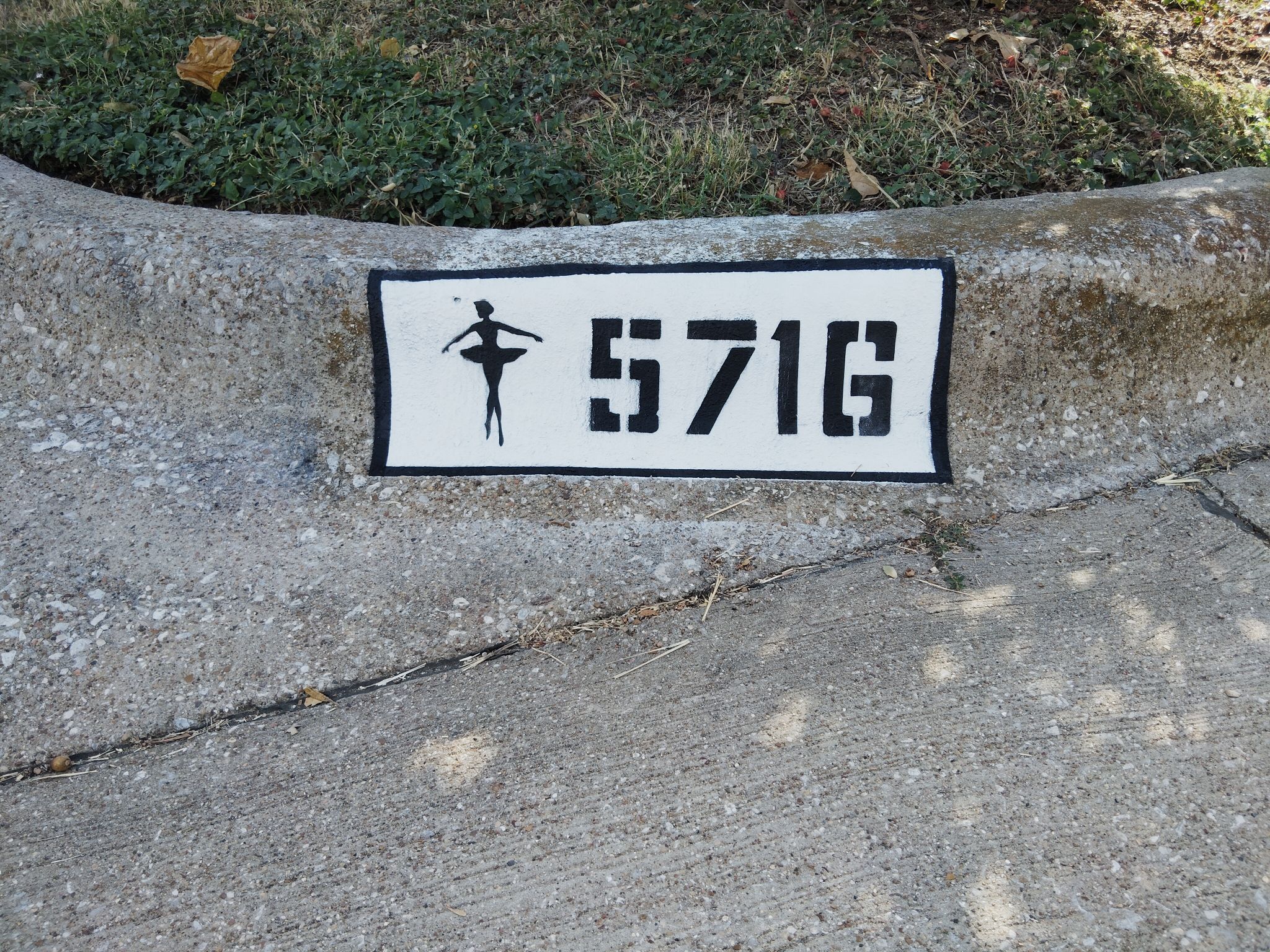  for Curb Painting 817 in Hurst, TX